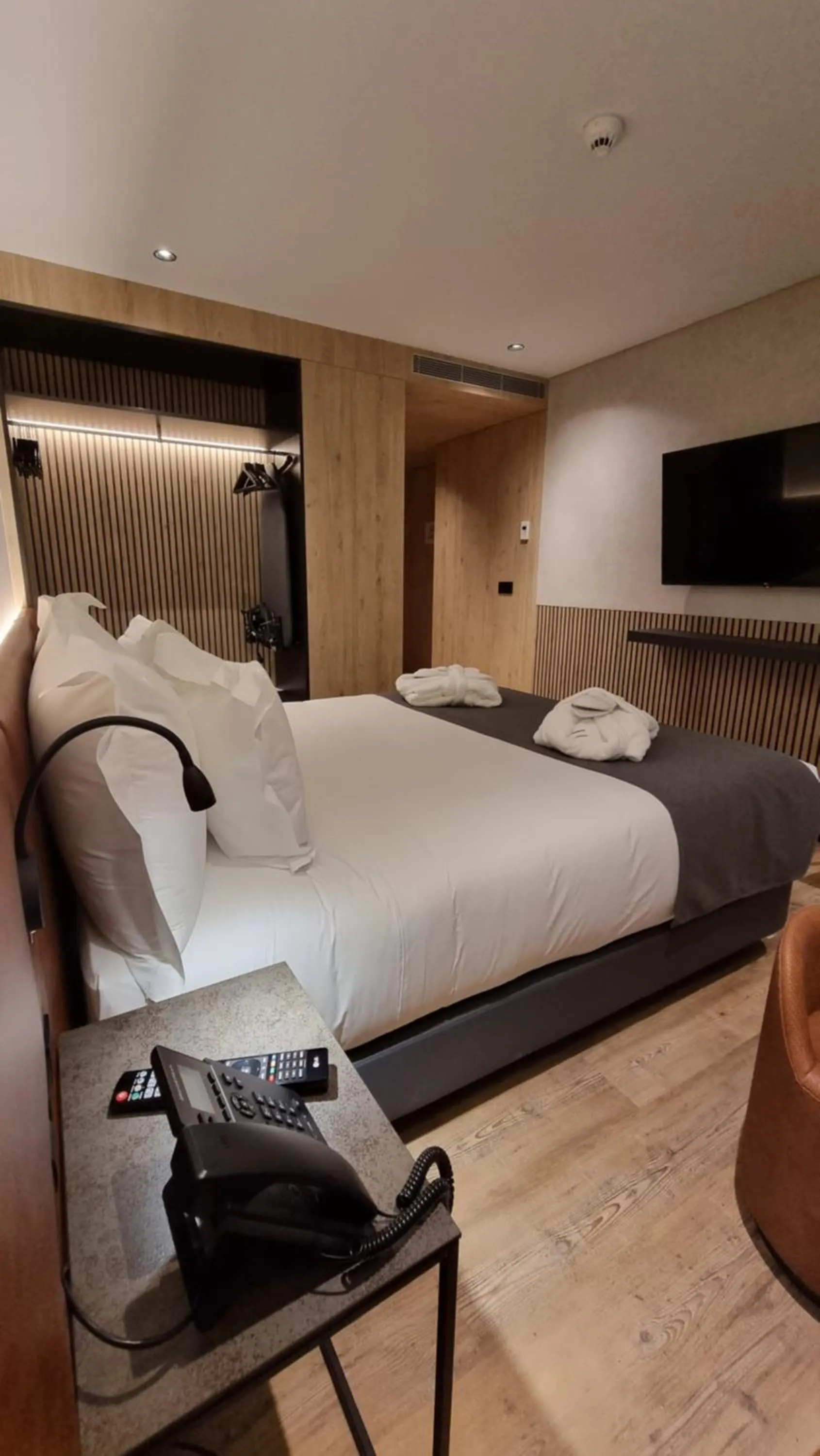 Bedroom, Bed in Hotel Principe Avila