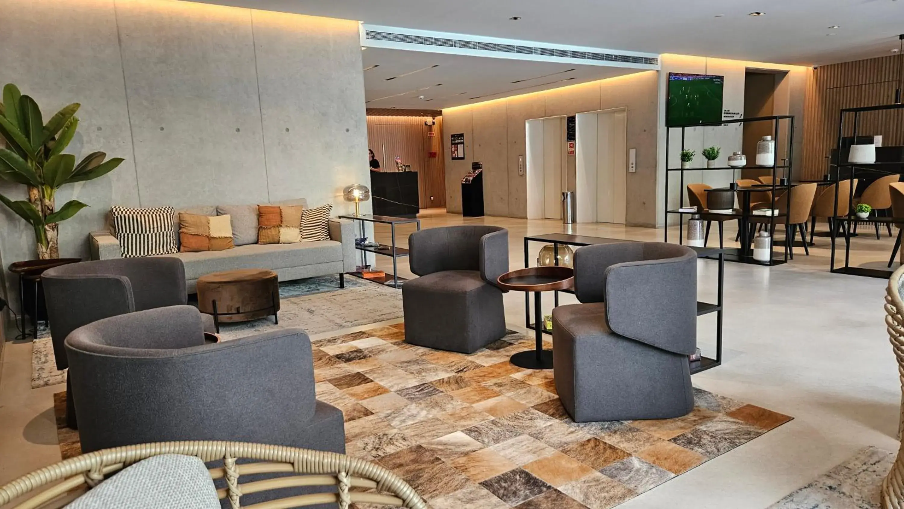 Lounge or bar in Hotel Principe Avila Lounge or bar in Hotel Principe Avila