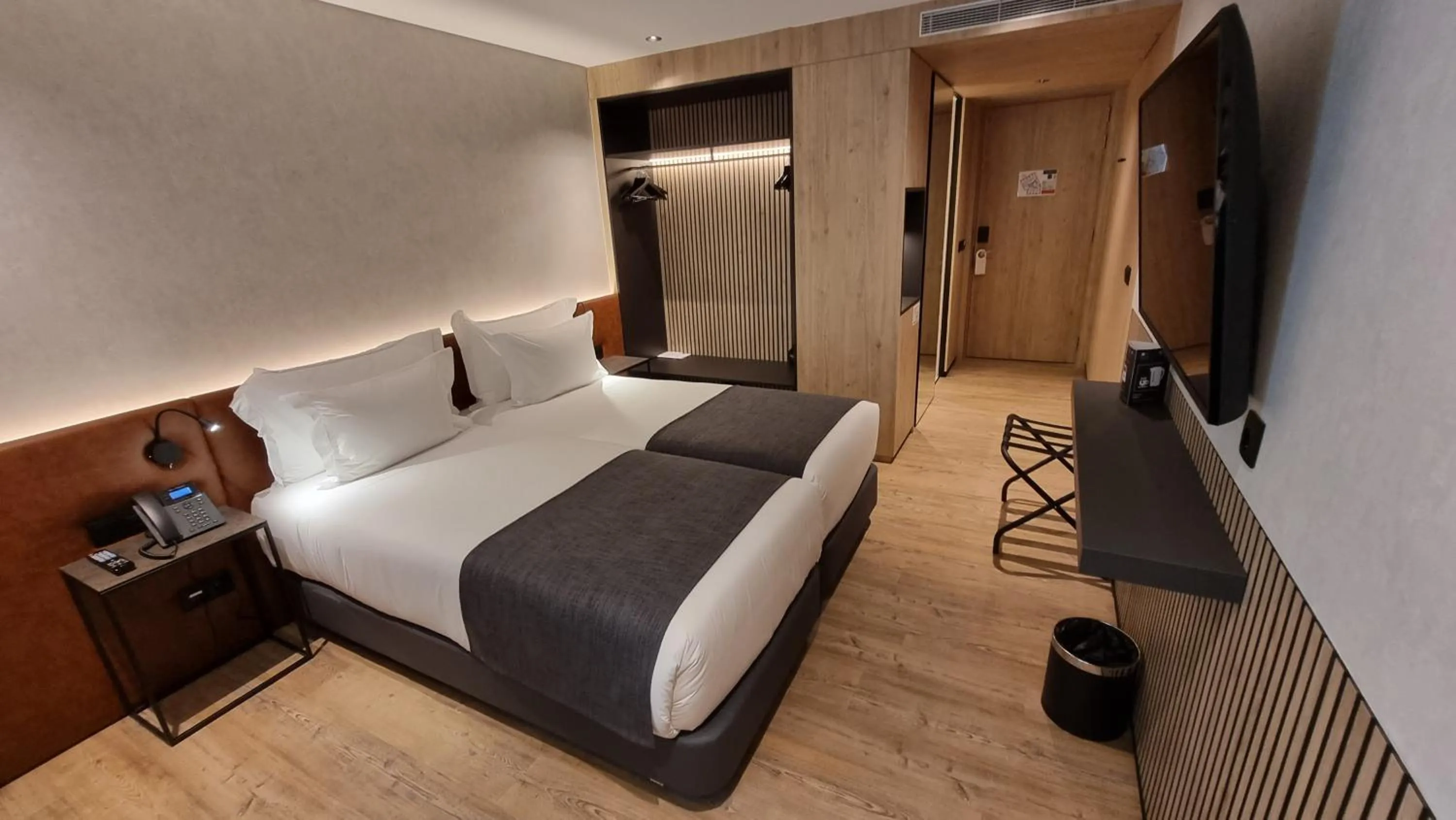 Bedroom, Bed in Hotel Principe Avila