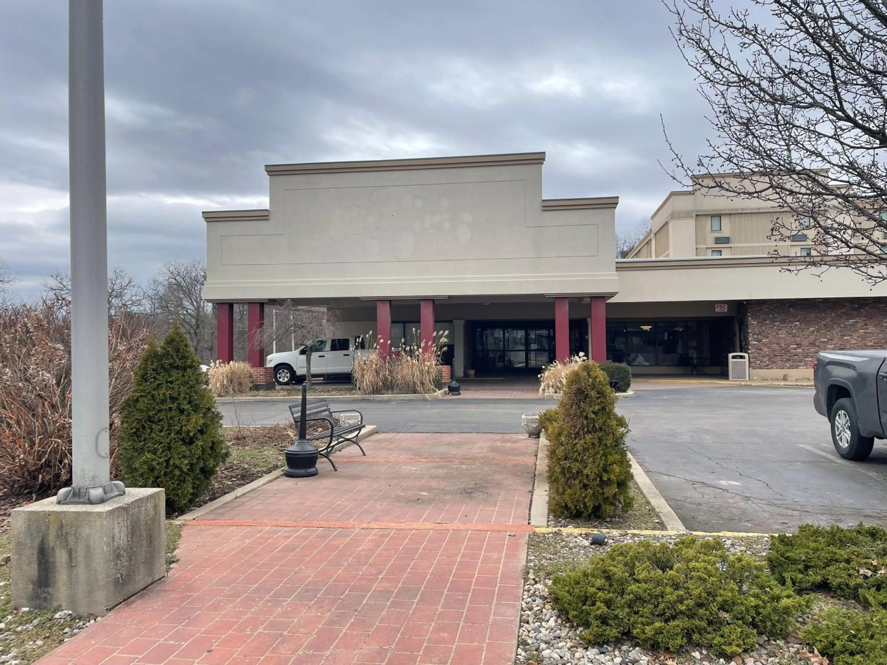 Property building in Pine Lake Resort and Banquets