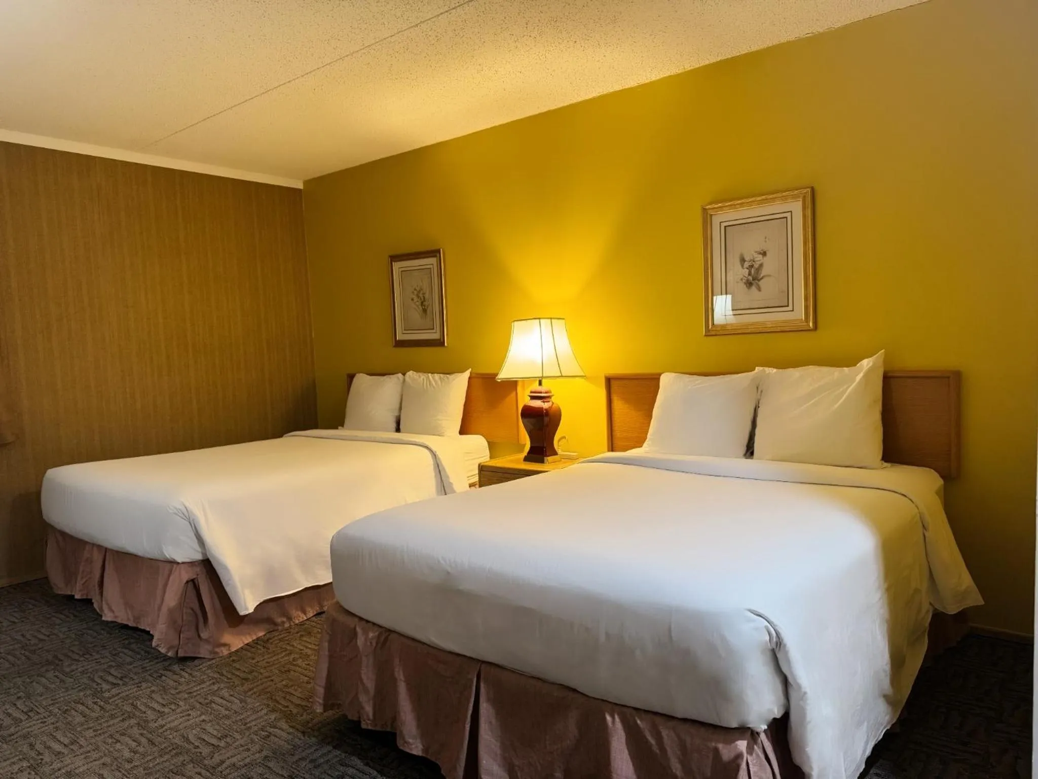 Bed in Best Stay Inn