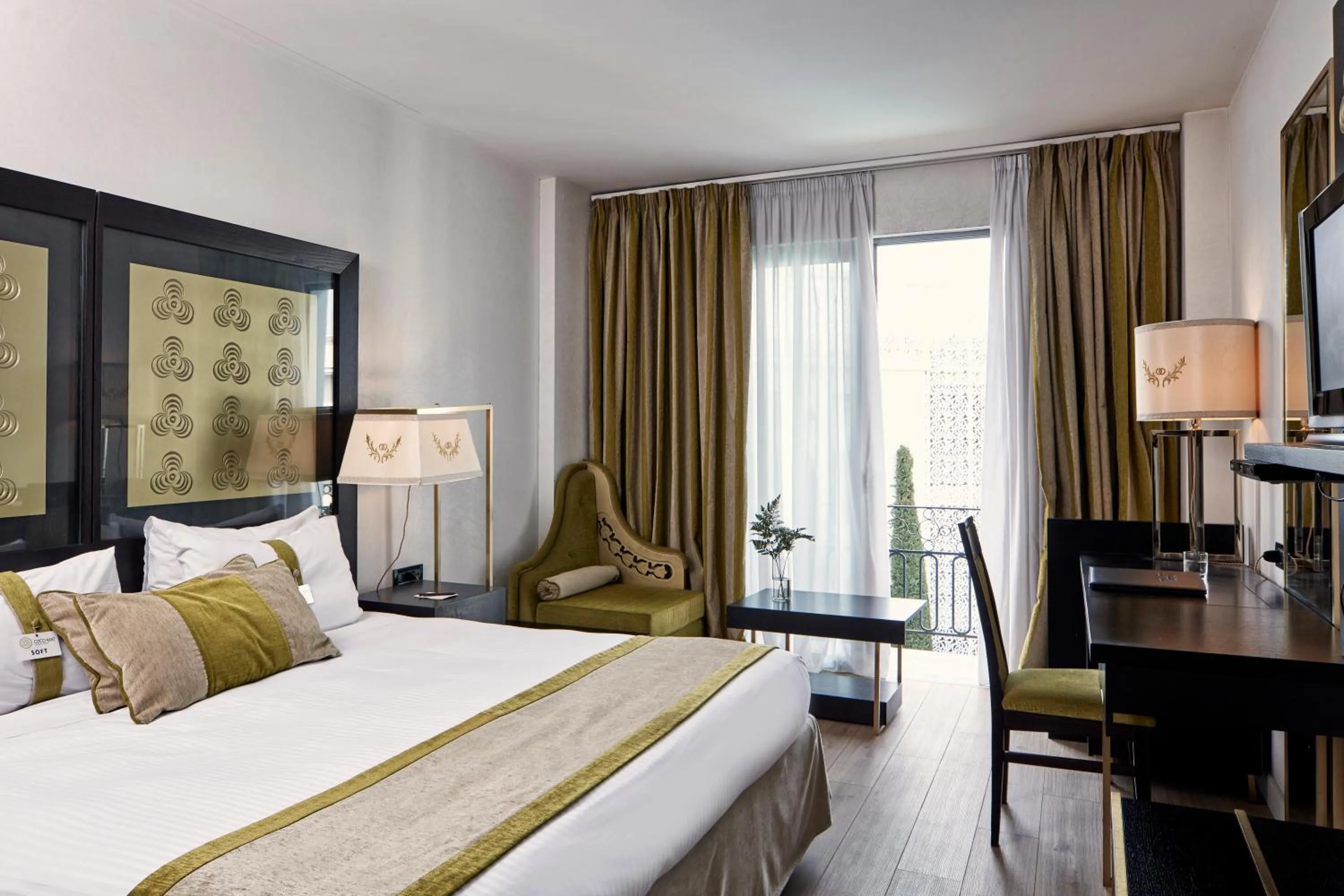 Photo of the whole room, Bed in Epirus Palace Congress & Spa