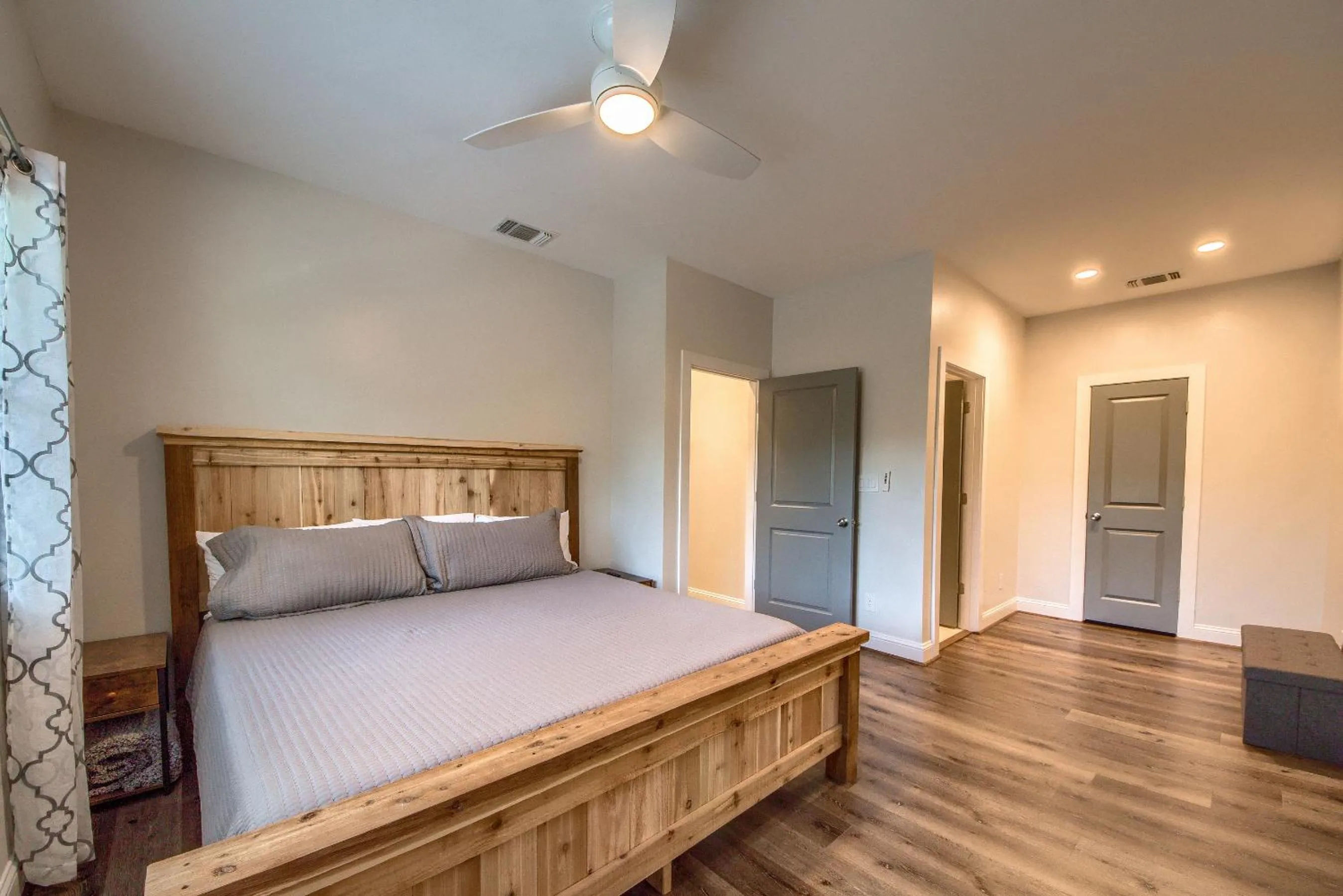 Other, Bed in CL 954 River Cliff Retreat