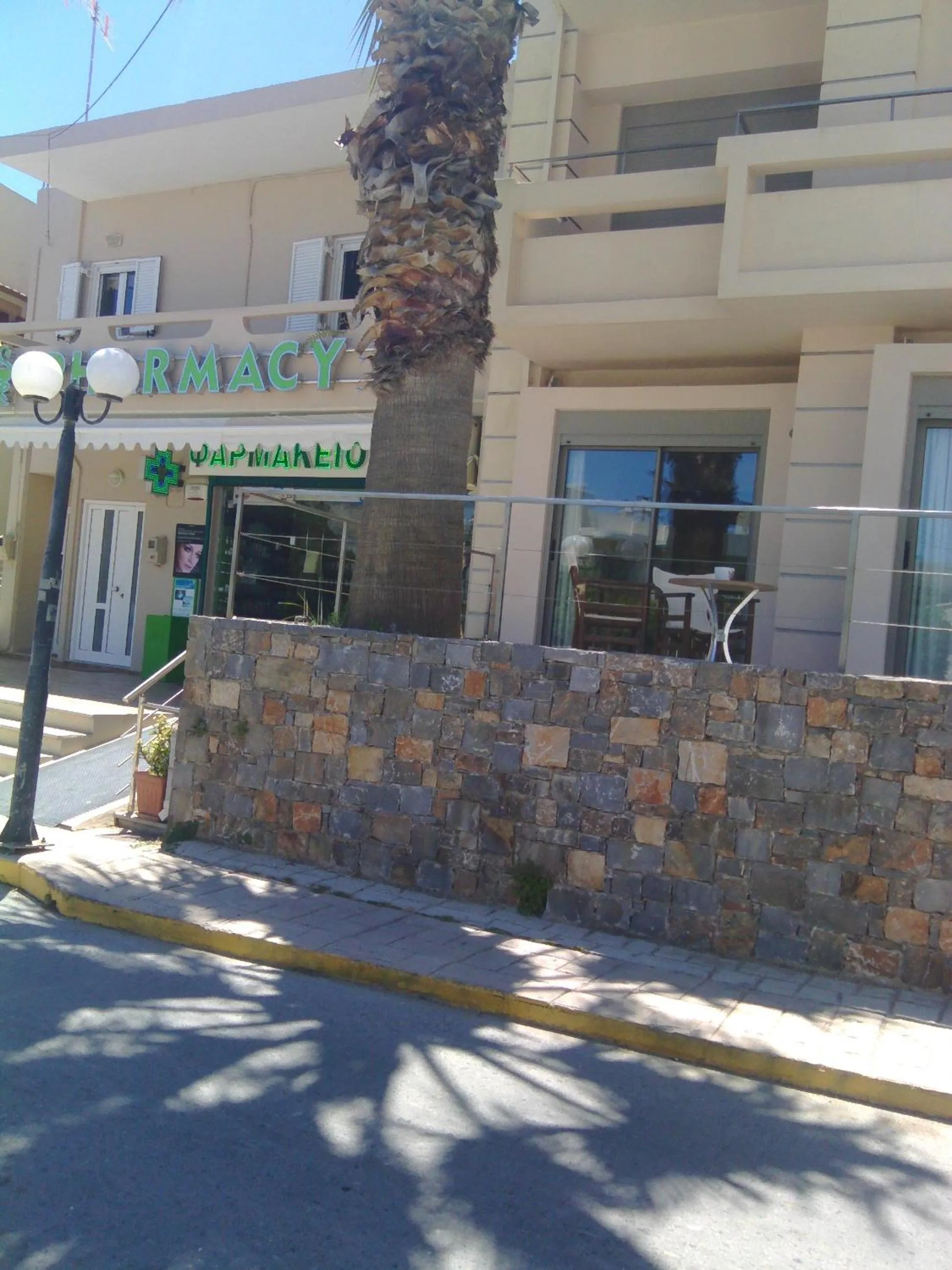 Facade/entrance in Maria Apartments