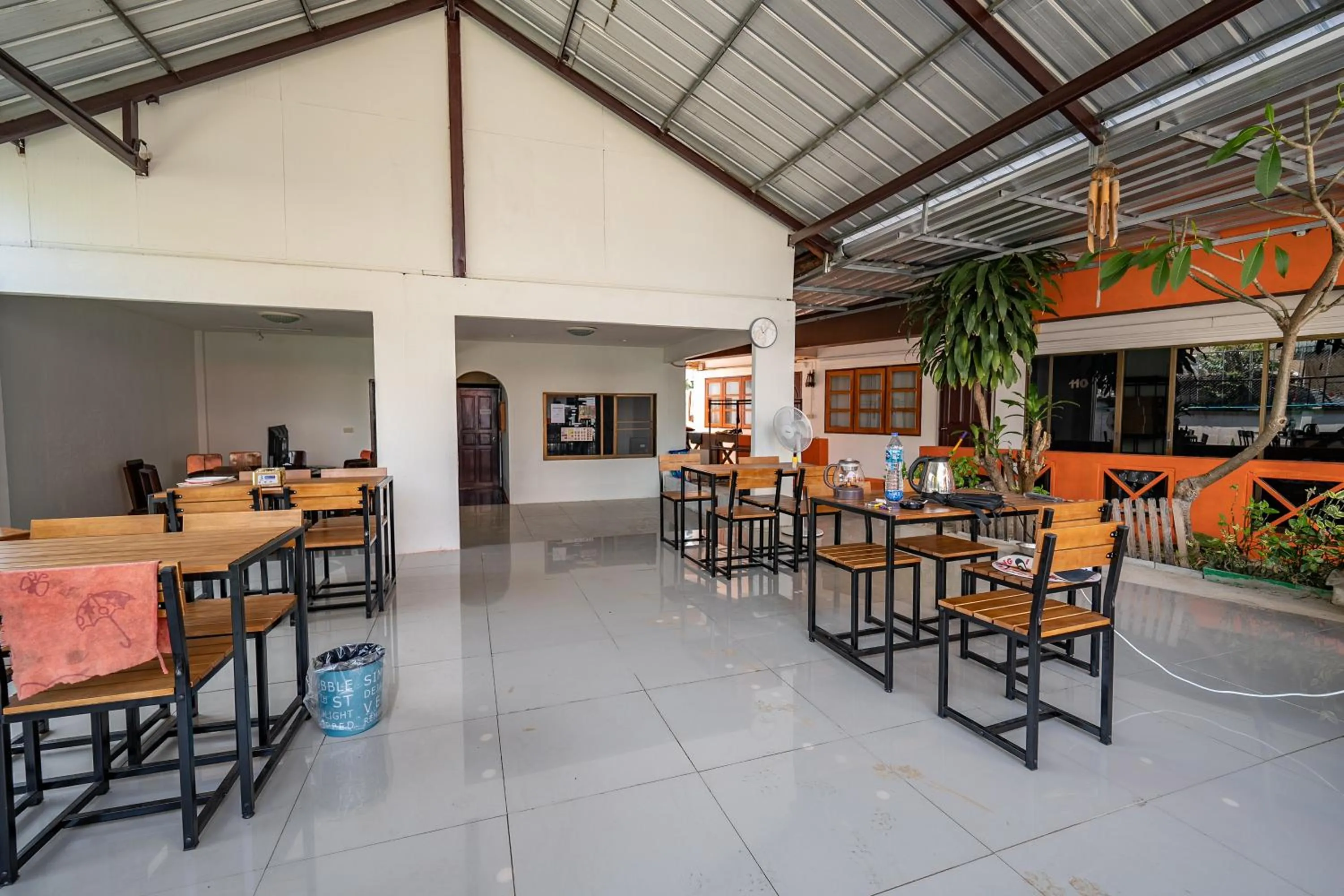 Seating area in Noble Thippanate