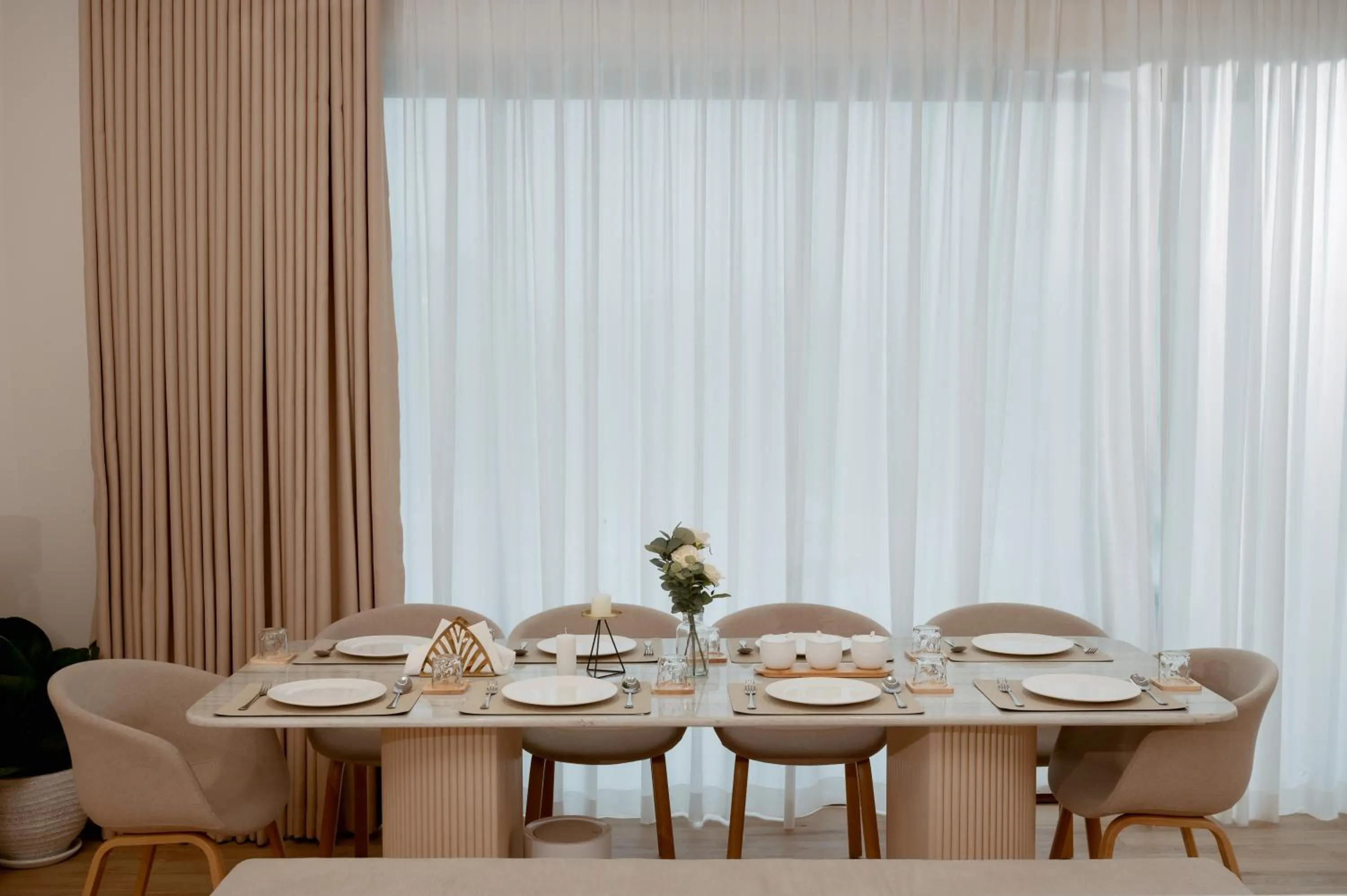 Dining area in Villa Paramount 2