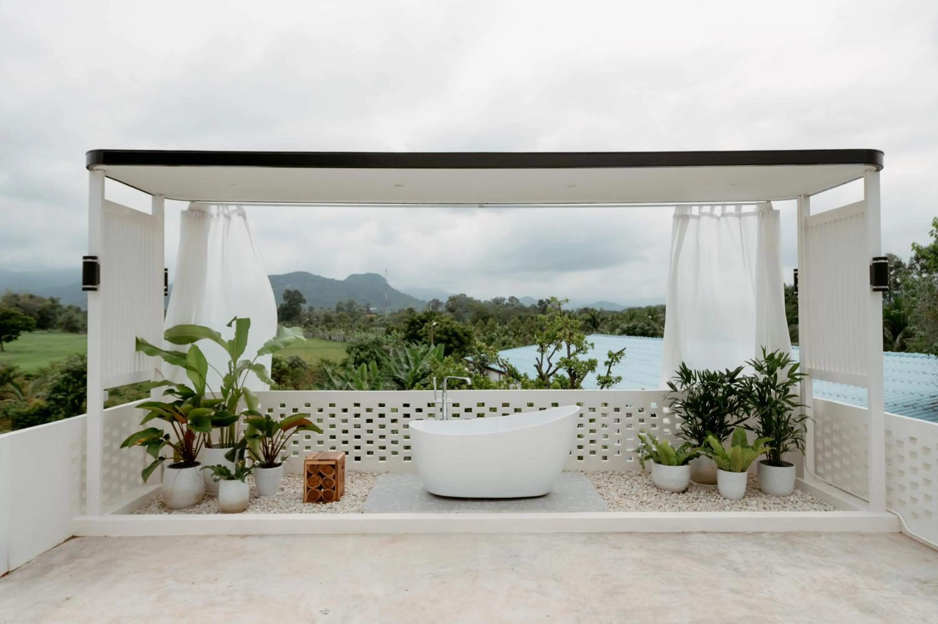 Natural landscape in Villa Paramount 2