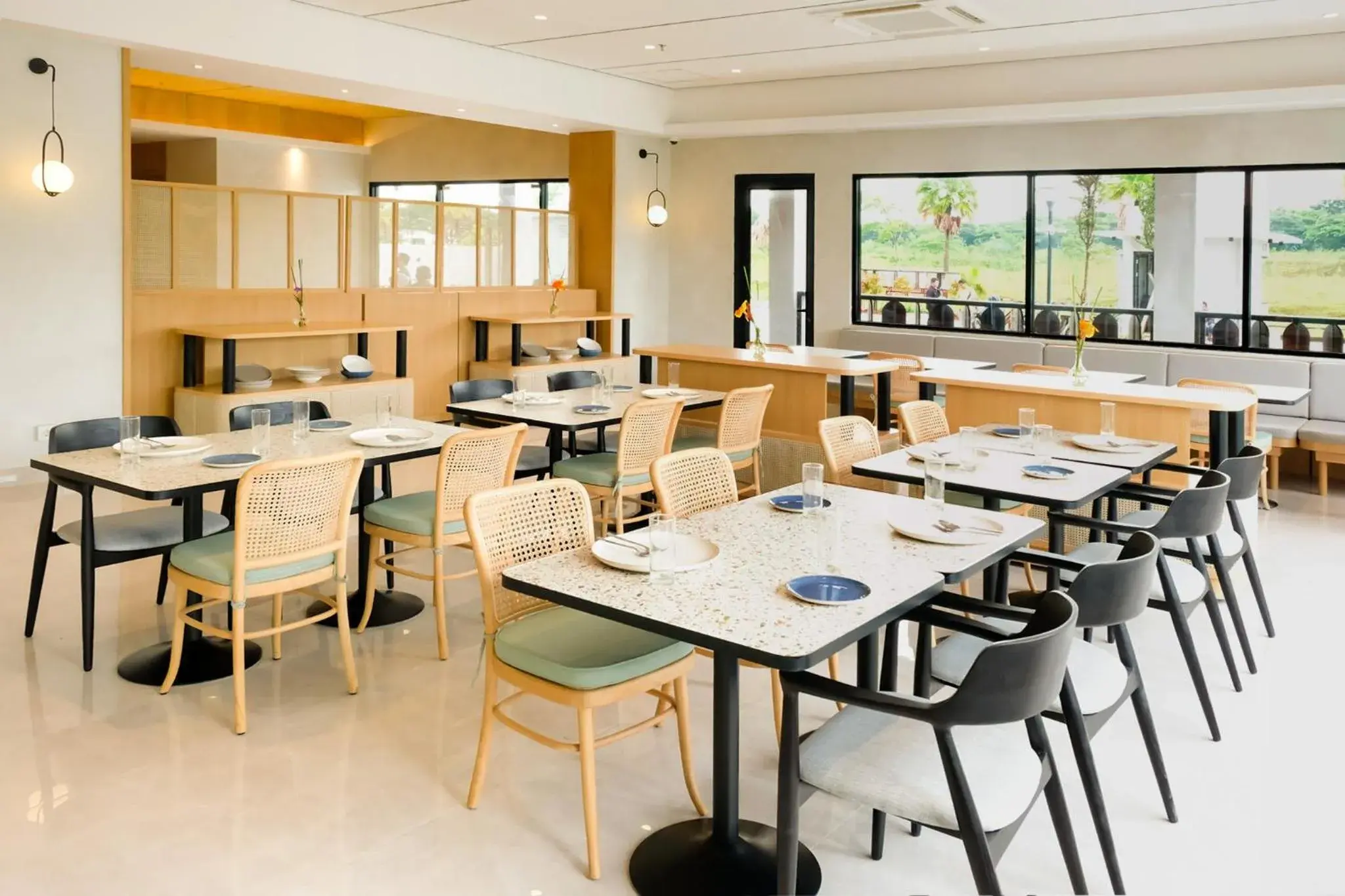 Restaurant/places to eat in ARTOTEL Casa Cikarang Restaurant/places to eat in ARTOTEL Casa Cikarang
