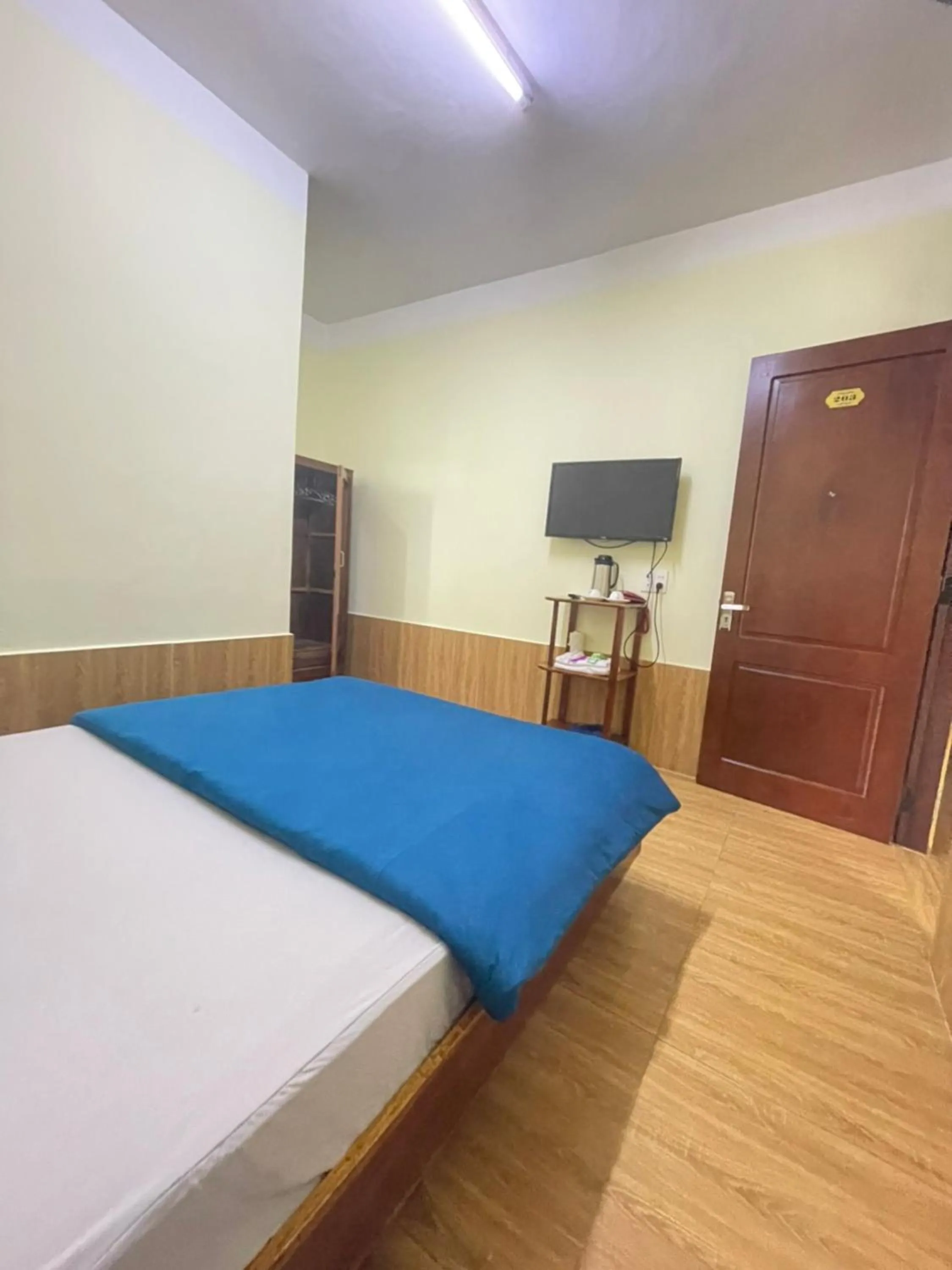 Bedroom, Bed in Hân Hoan Hotel