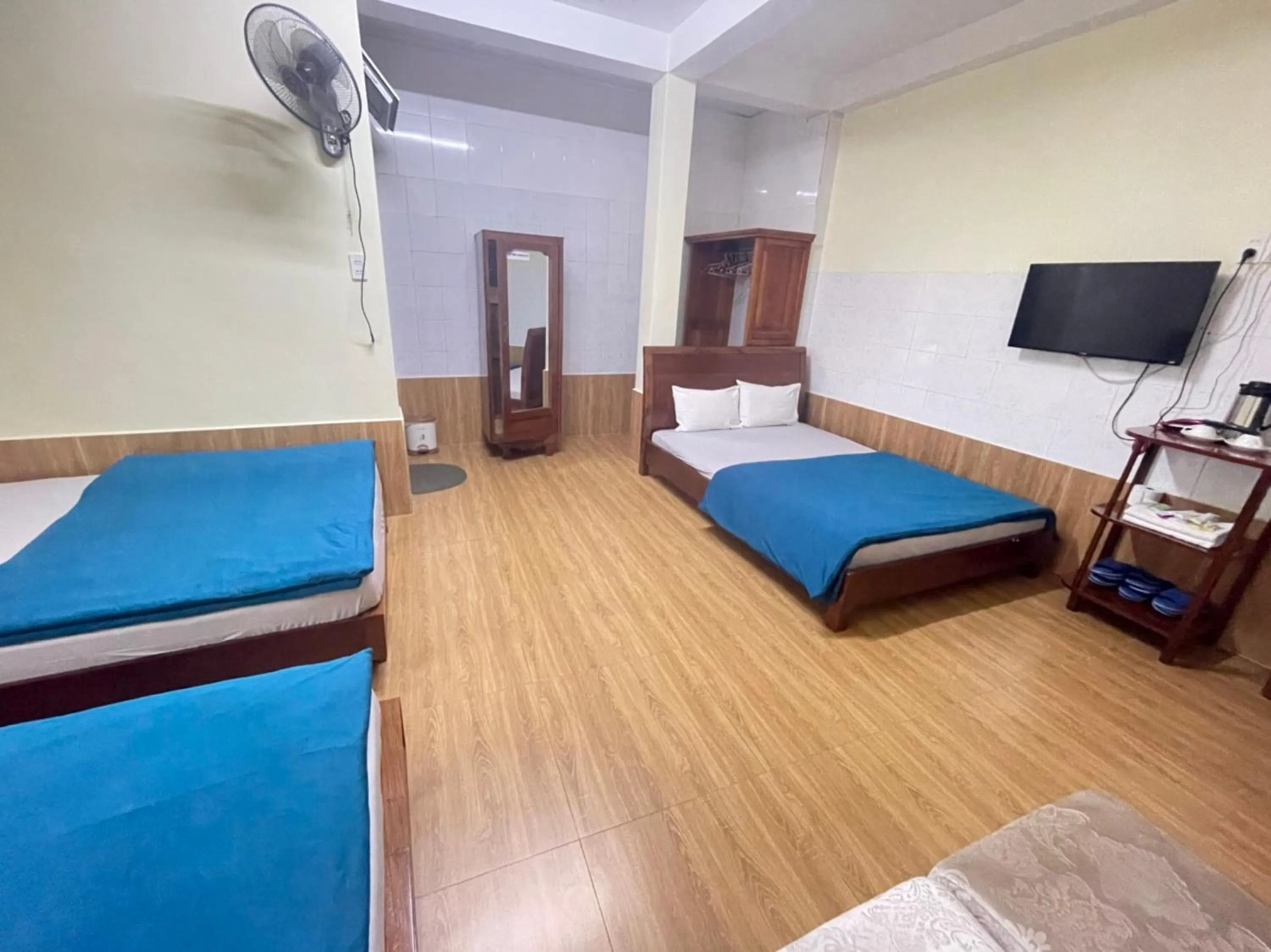 Bedroom, Bed in Hân Hoan Hotel