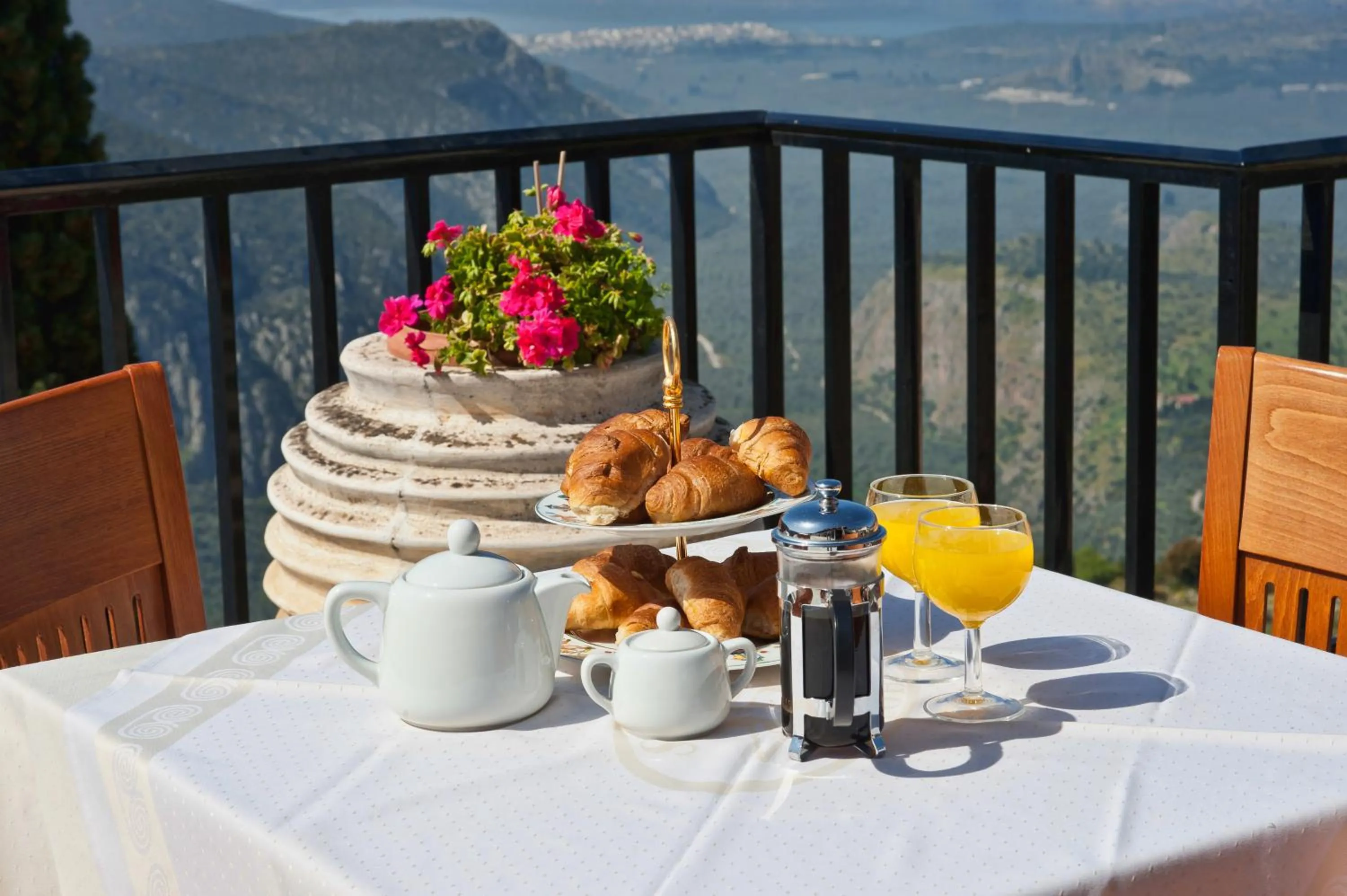 Balcony/Terrace in Hermes Delphi Hotel
