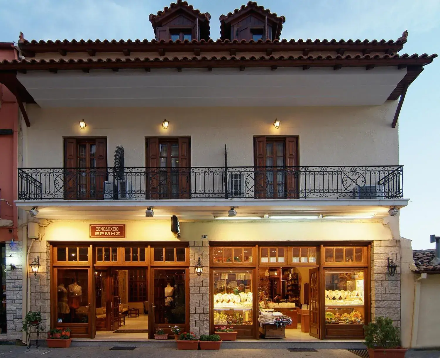 Facade/entrance in Hermes Delphi Hotel Facade/entrance in Hermes Delphi Hotel