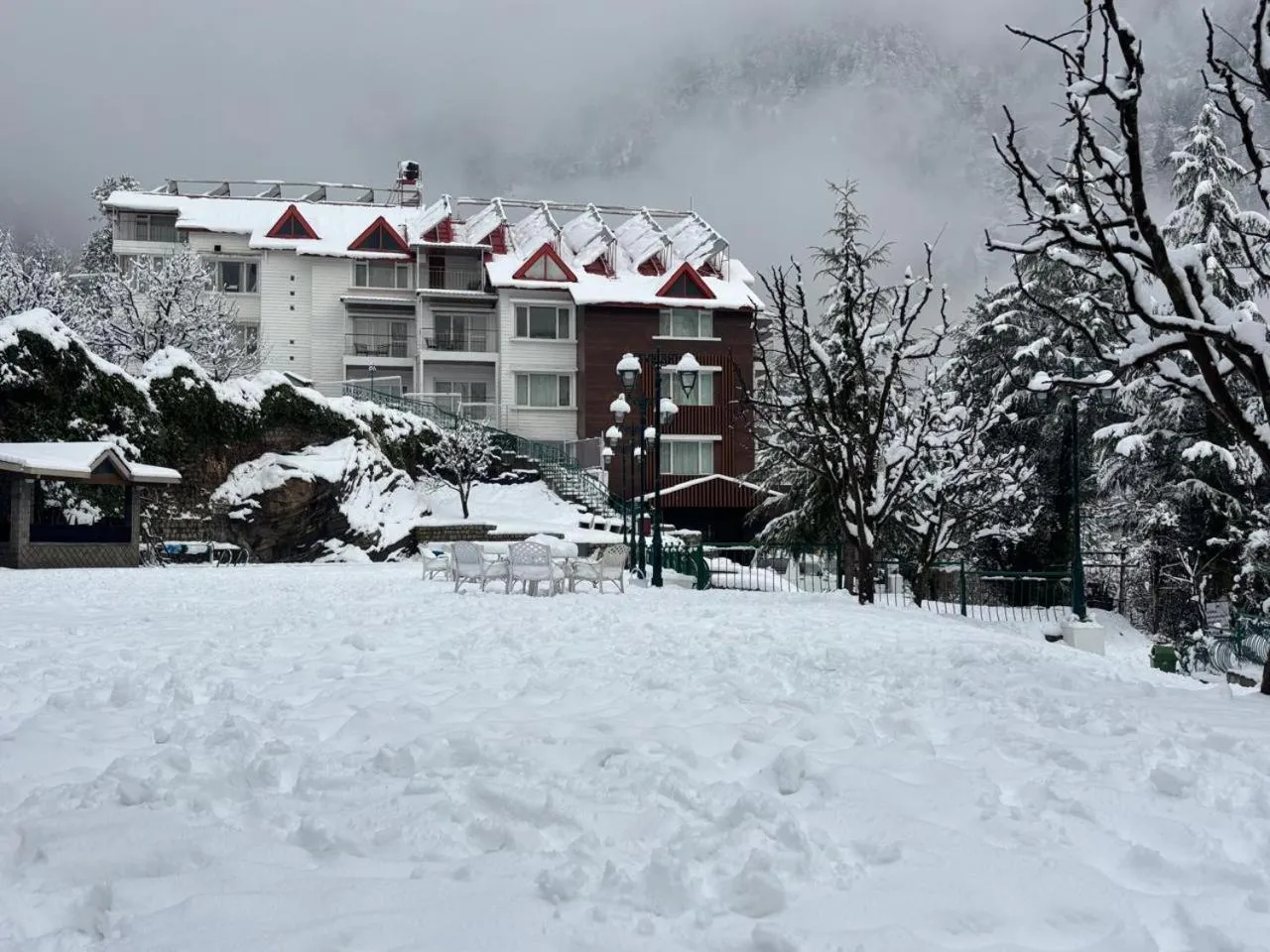 Property building in Bookmark Resorts, Manali