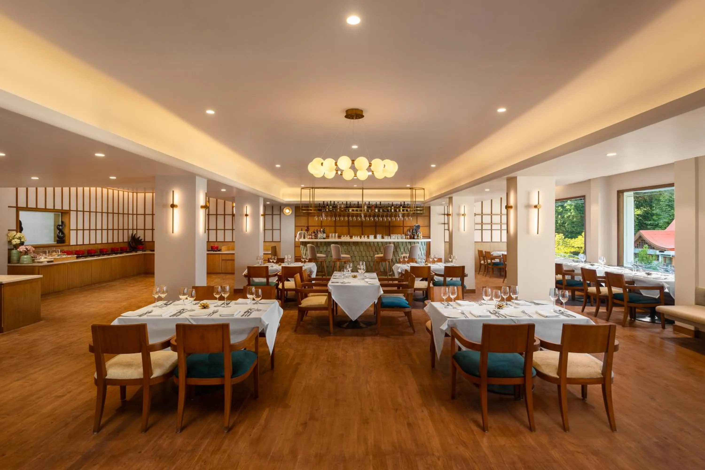 Restaurant/places to eat in Bookmark Resorts, Manali