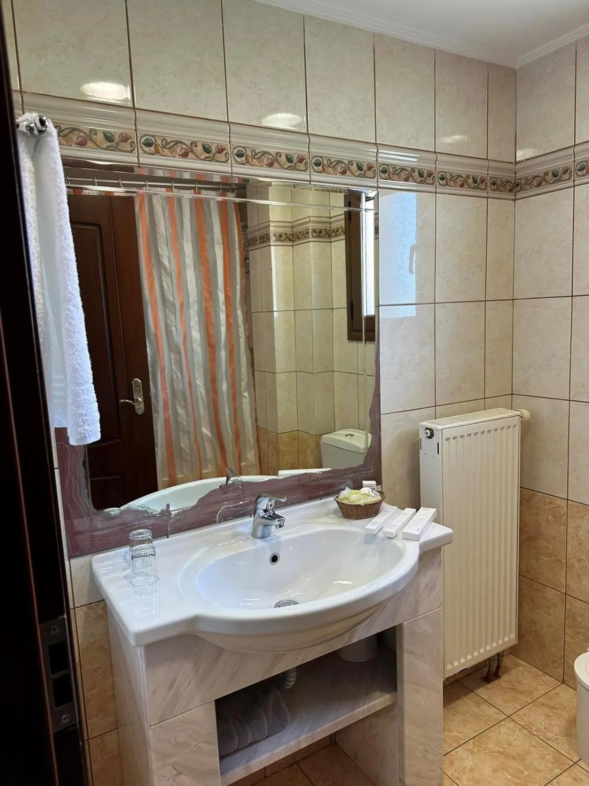 Bathroom in Europa Beach Hotel