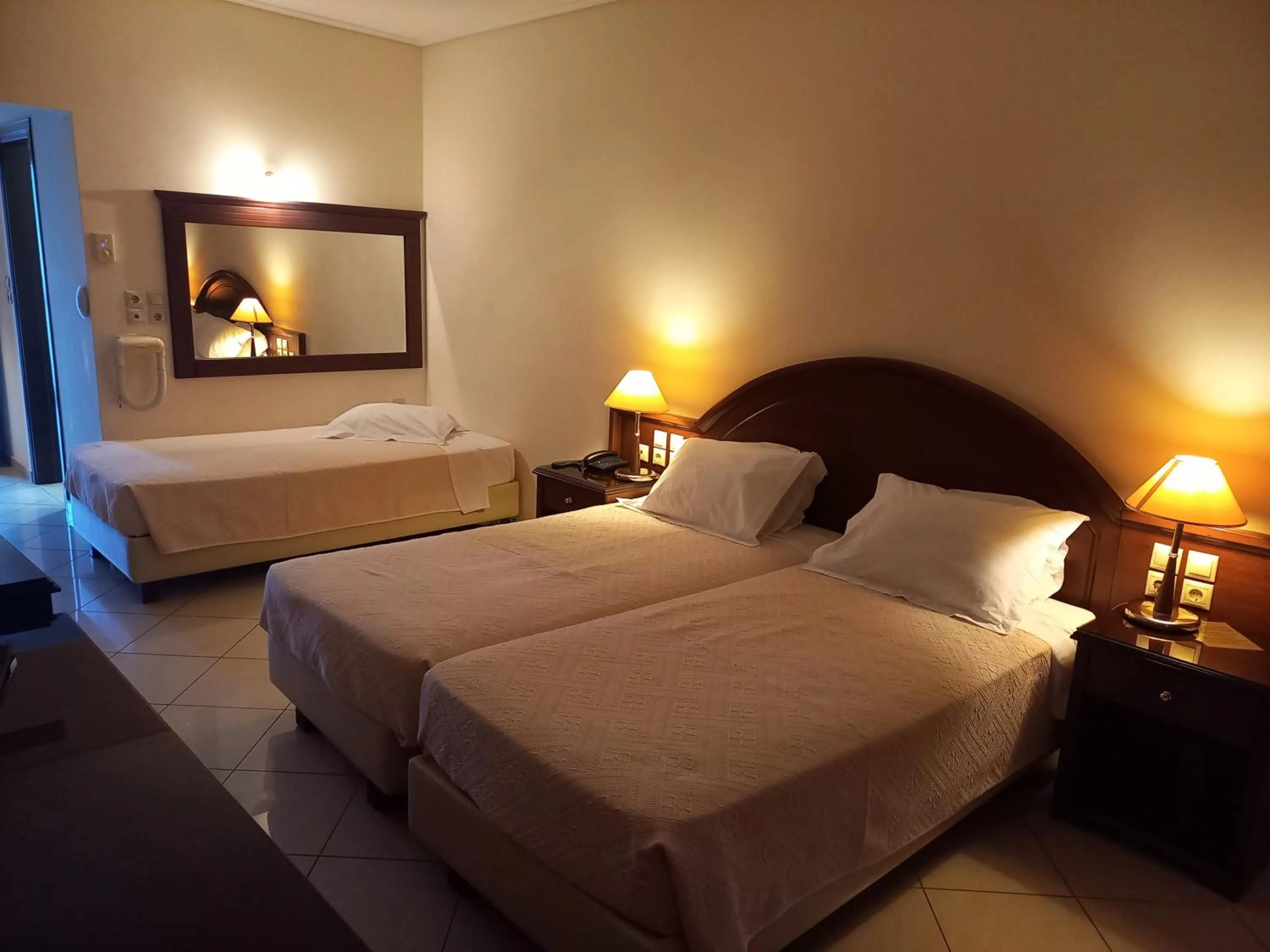 Photo of the whole room in Europa Beach Hotel