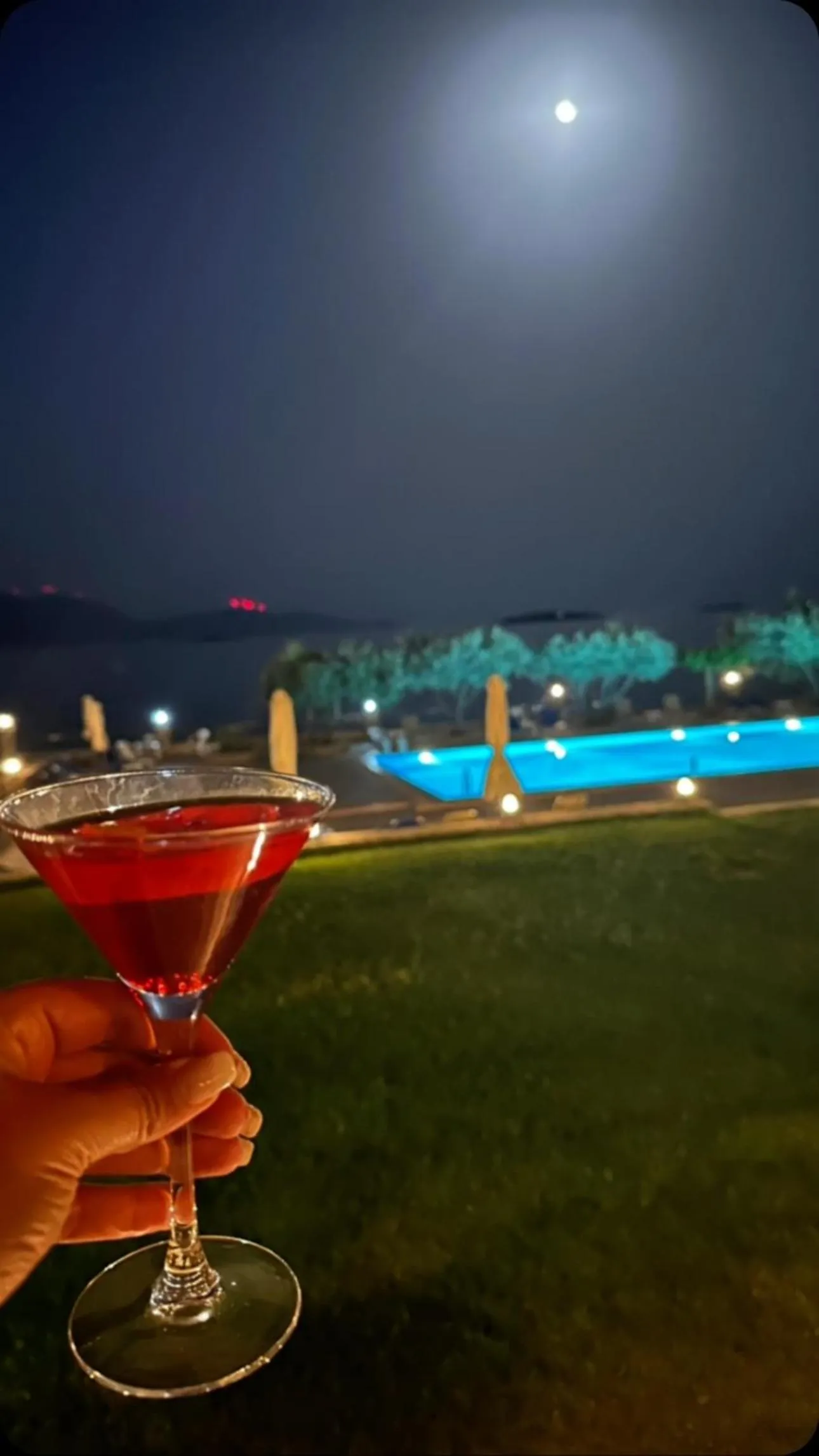 Restaurant/places to eat in Europa Beach Hotel