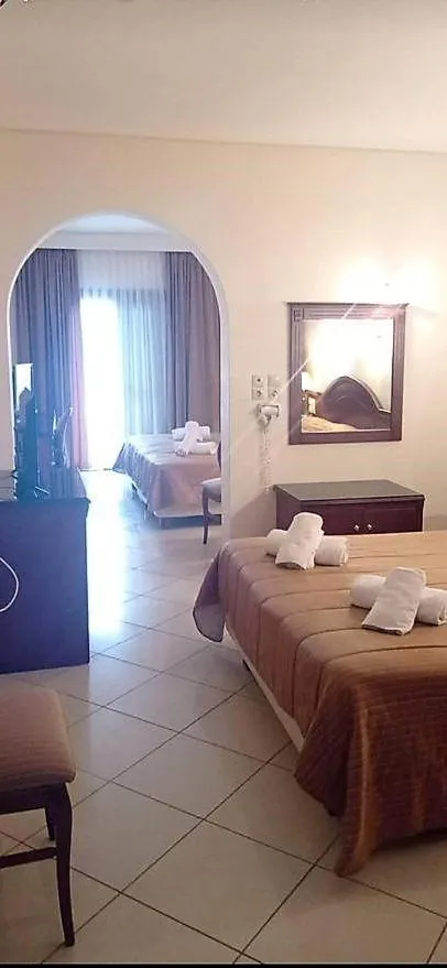 Photo of the whole room in Europa Beach Hotel