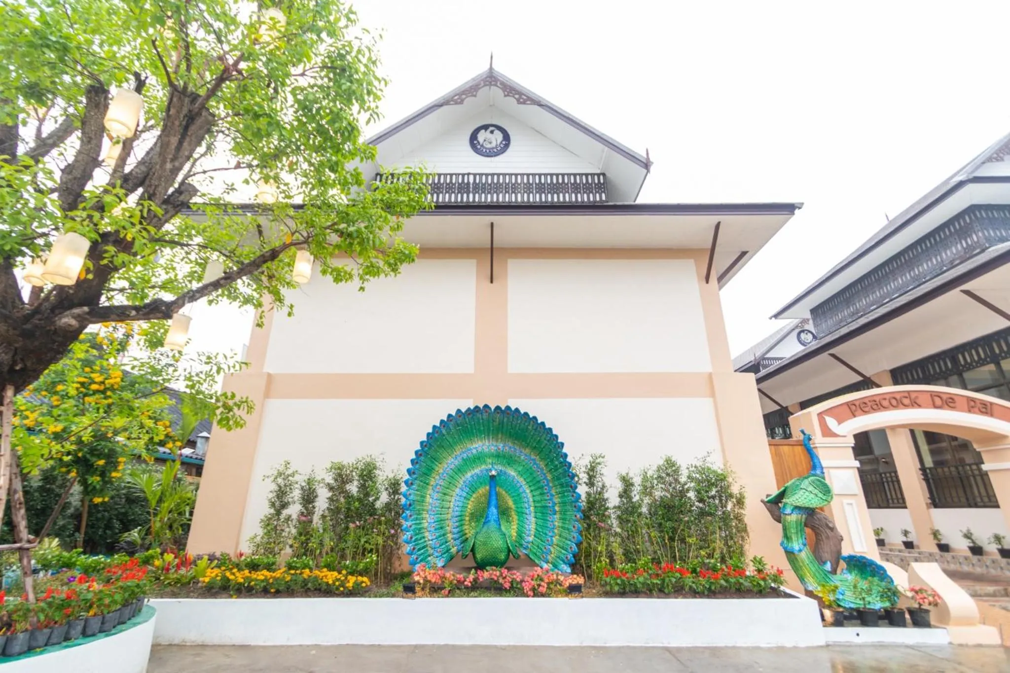 Property building in Peacock De Pai Hotel