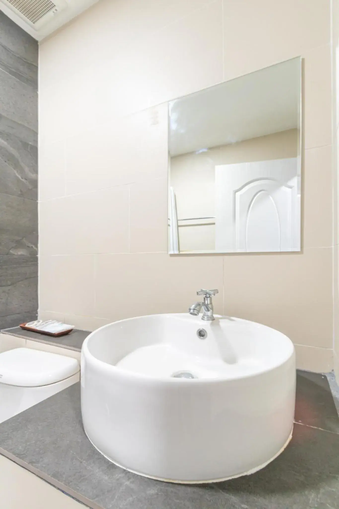 Bathroom in Peacock De Pai Hotel Bathroom in Peacock De Pai Hotel