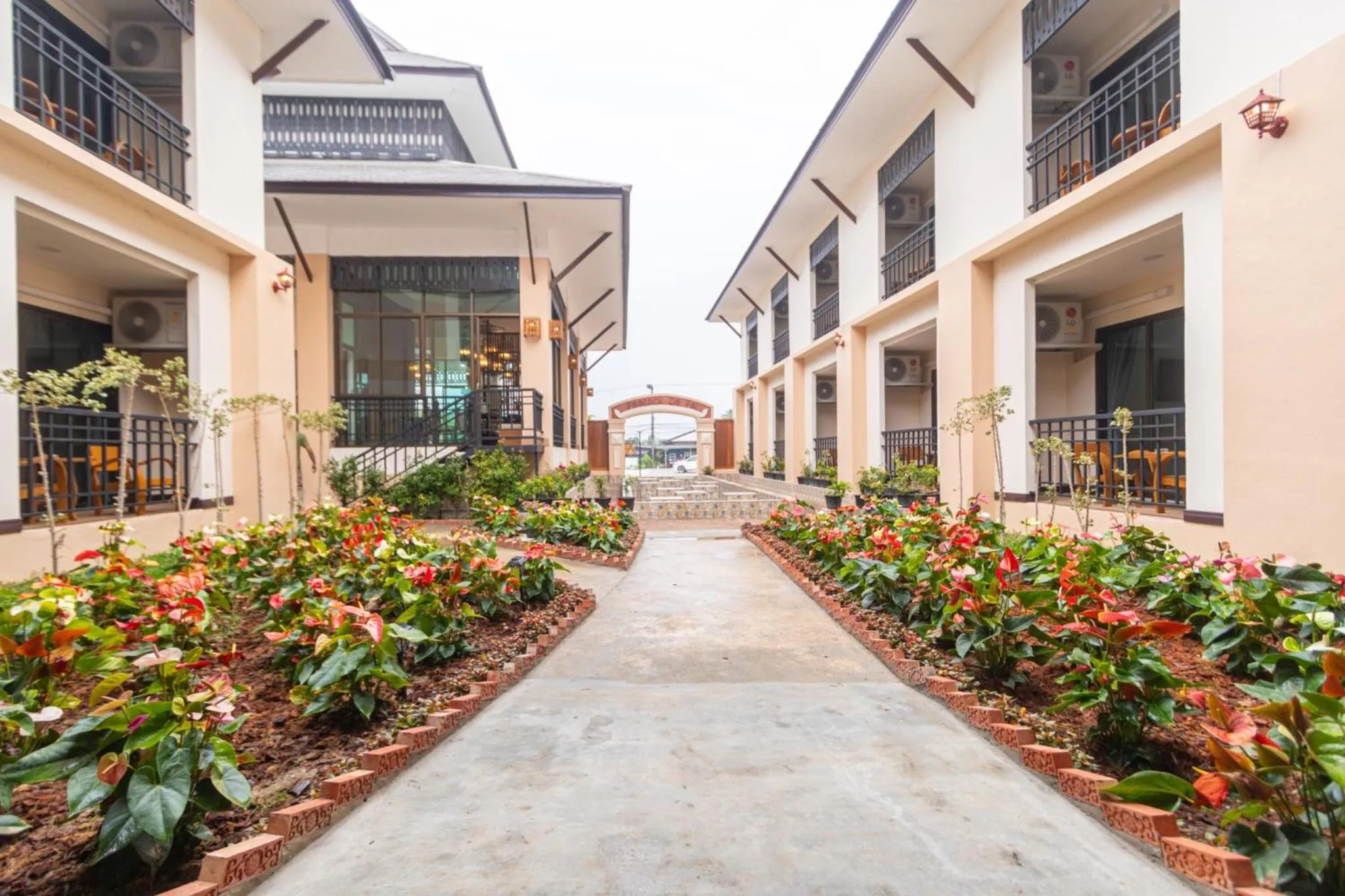Property building in Peacock De Pai Hotel
