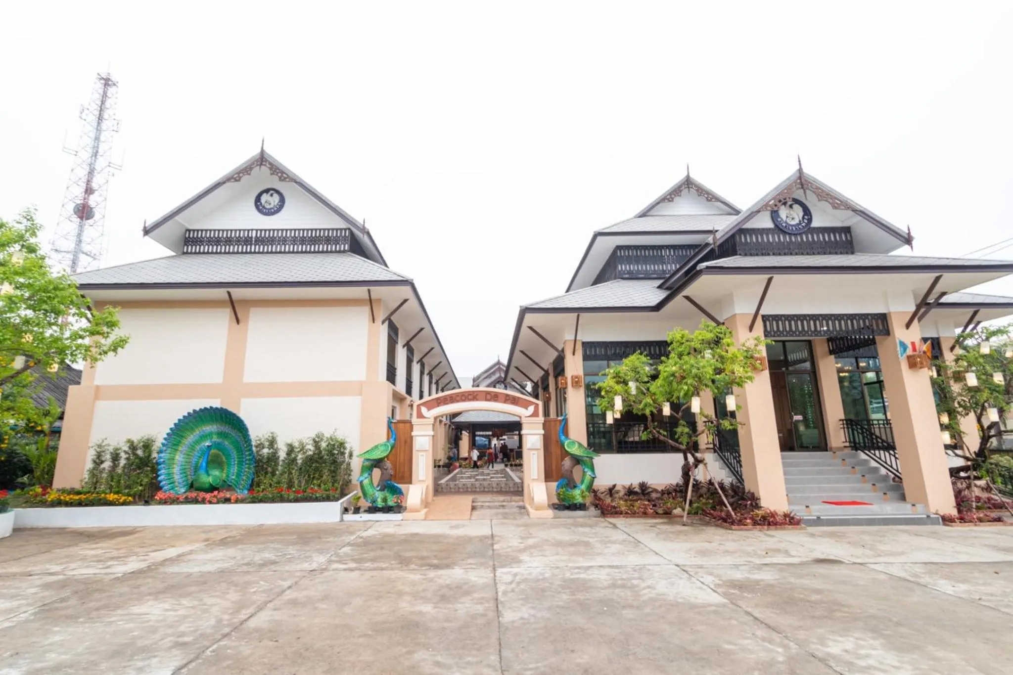 Property building in Peacock De Pai Hotel