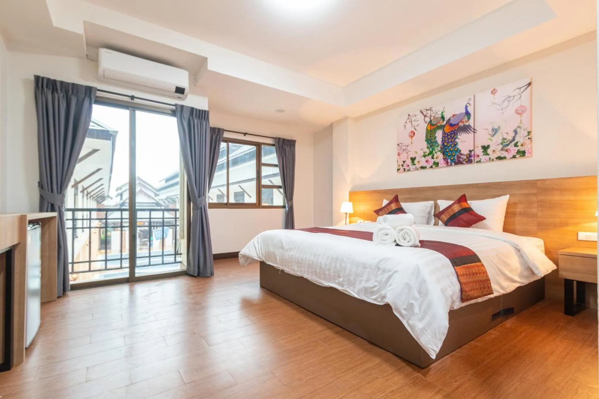 Photo of the whole room, Bed in Peacock De Pai Hotel