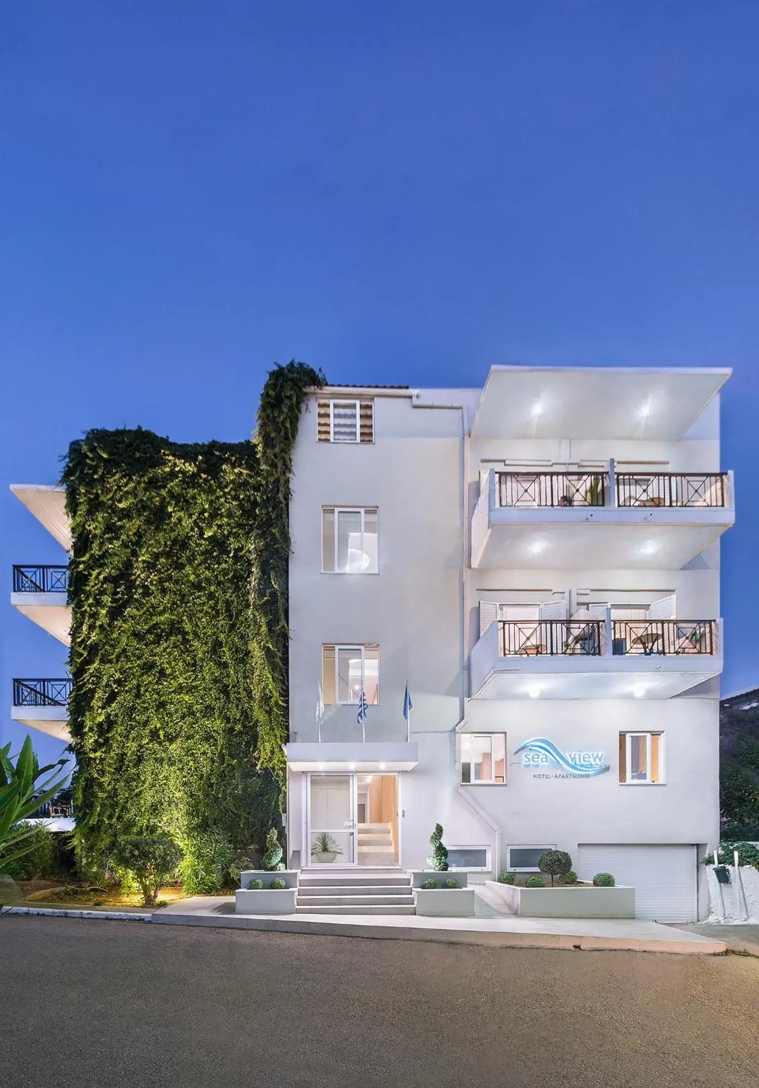 Property building in Sea View Hotel & Apartments Property building in Sea View Hotel & Apartments