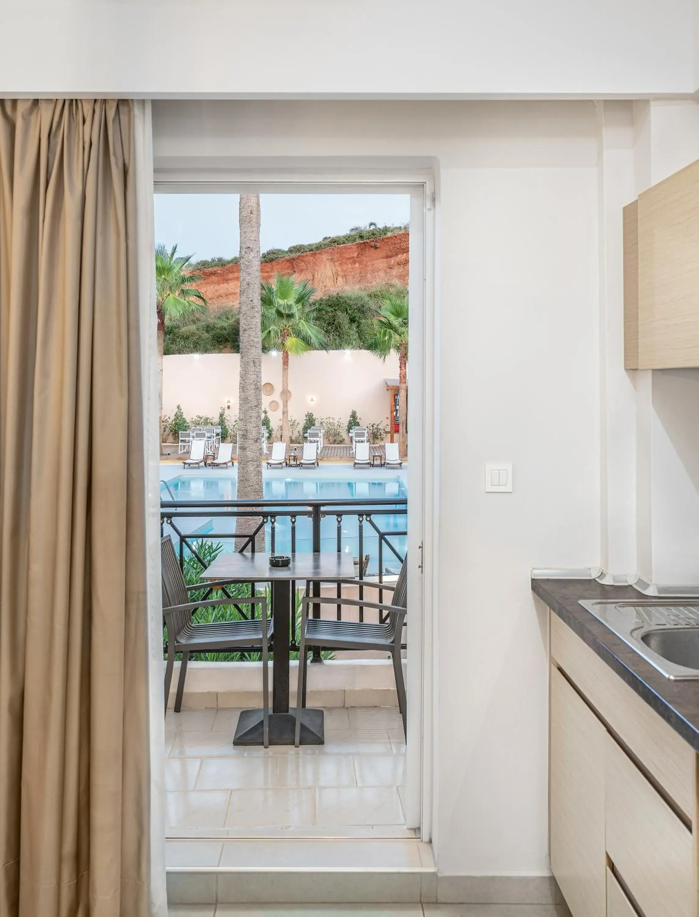 Balcony/Terrace in Sea View Hotel & Apartments Balcony/Terrace in Sea View Hotel & Apartments