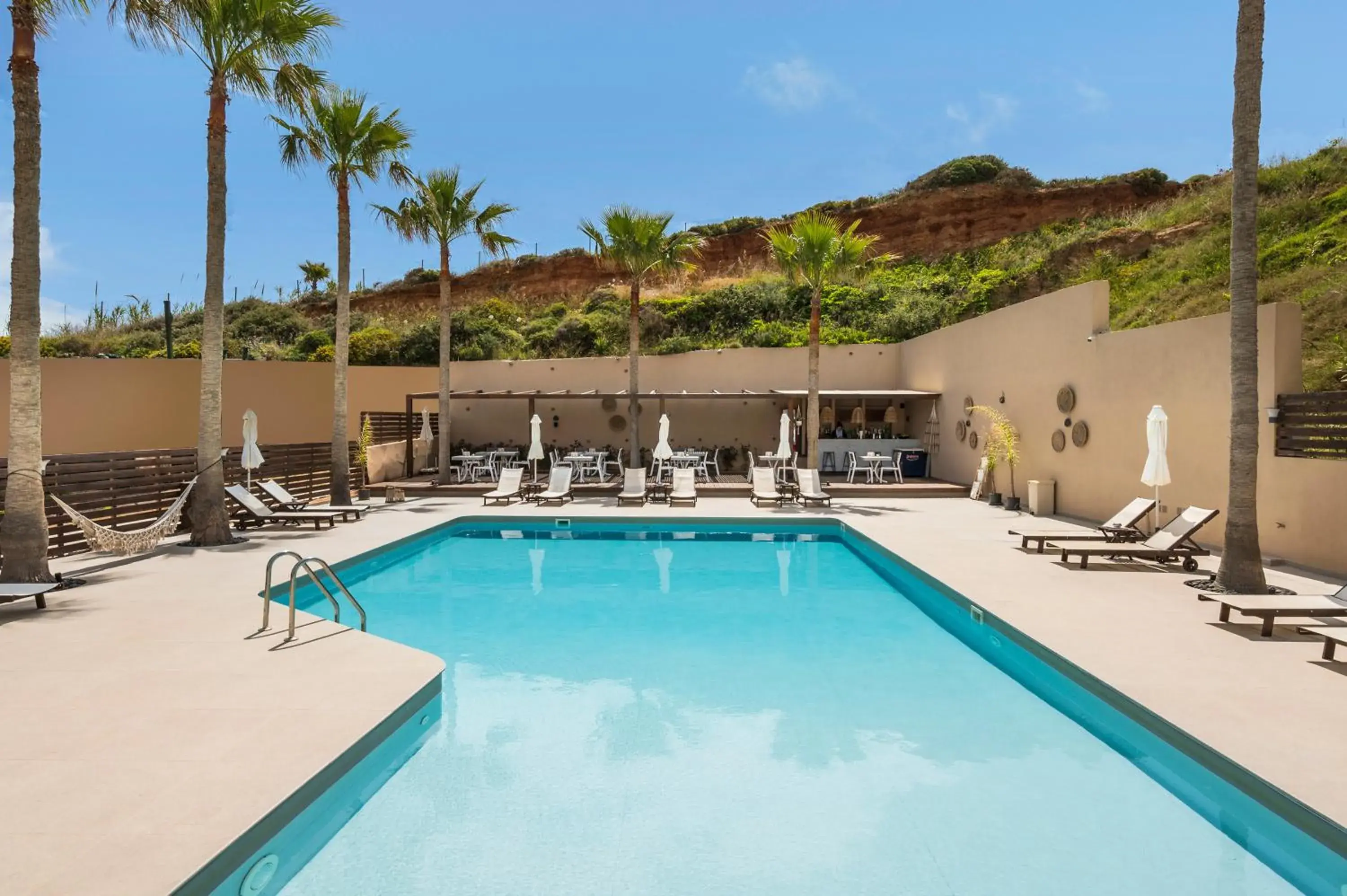 Lounge or bar in Sea View Hotel & Apartments Lounge or bar in Sea View Hotel & Apartments