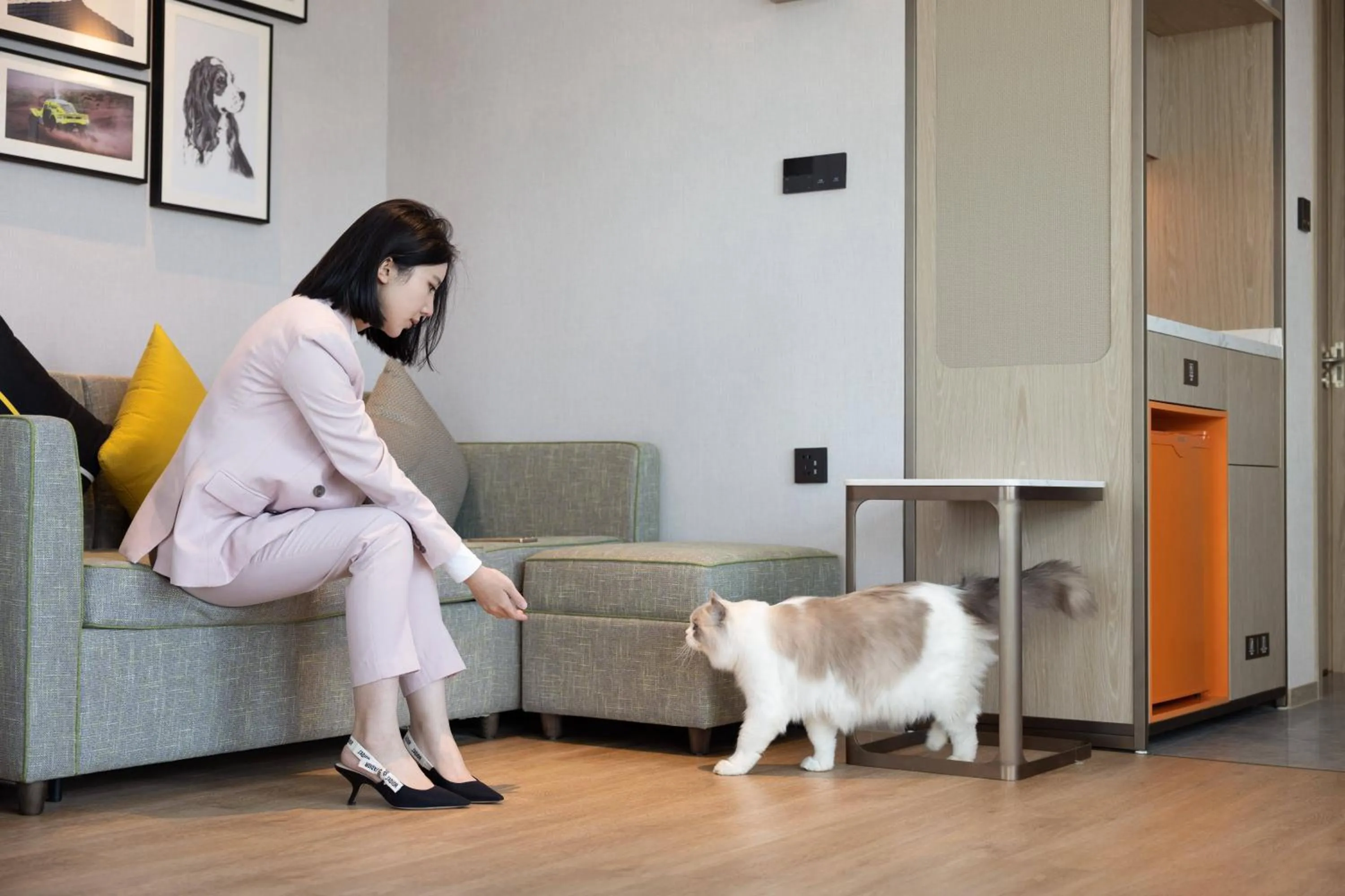 People in Home2 Suites by Hilton Guiyang Nanming Jiyuan