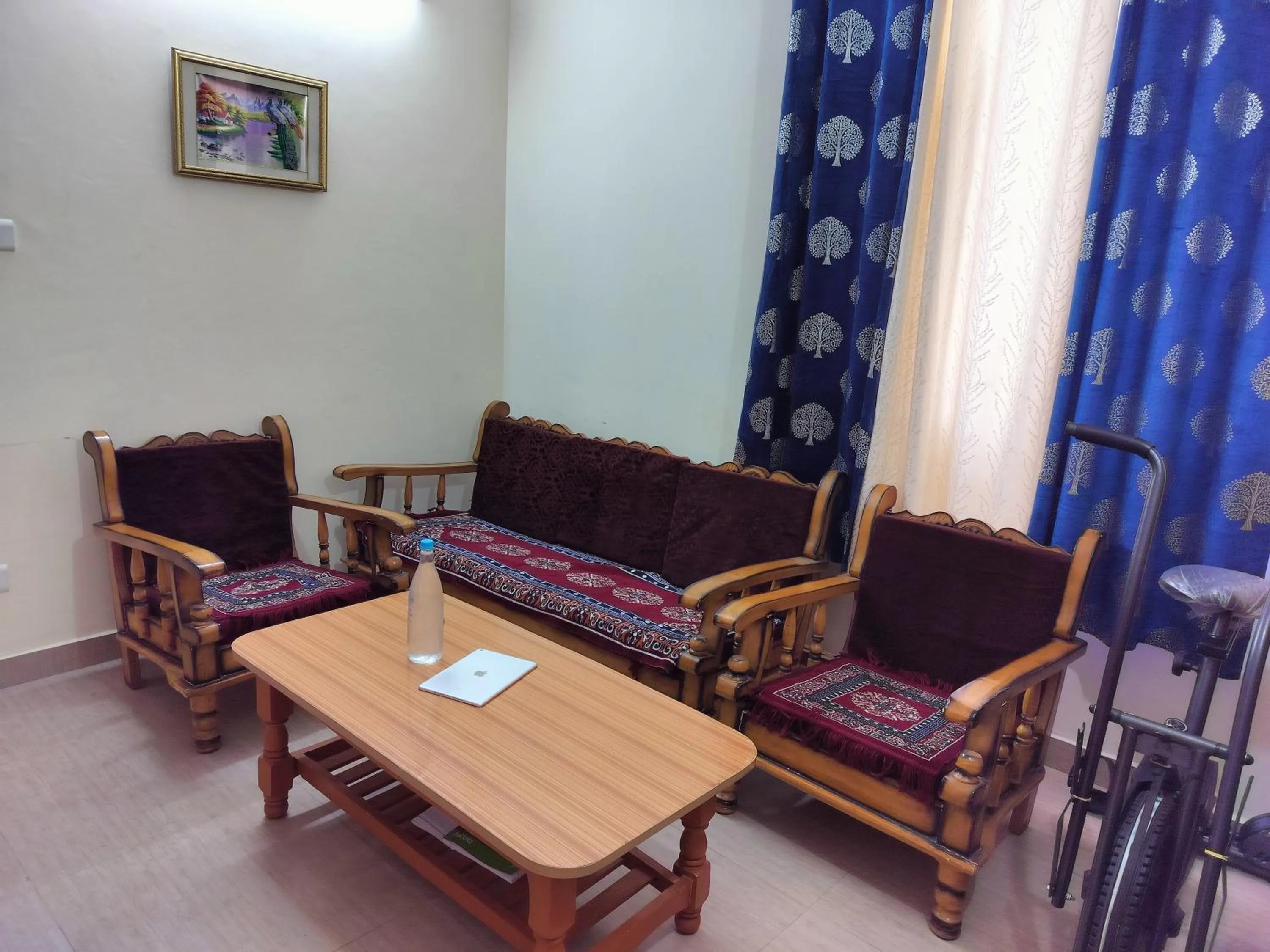 Seating area in Shimla Vibes B & B free pick and drop from ISBT Shimla