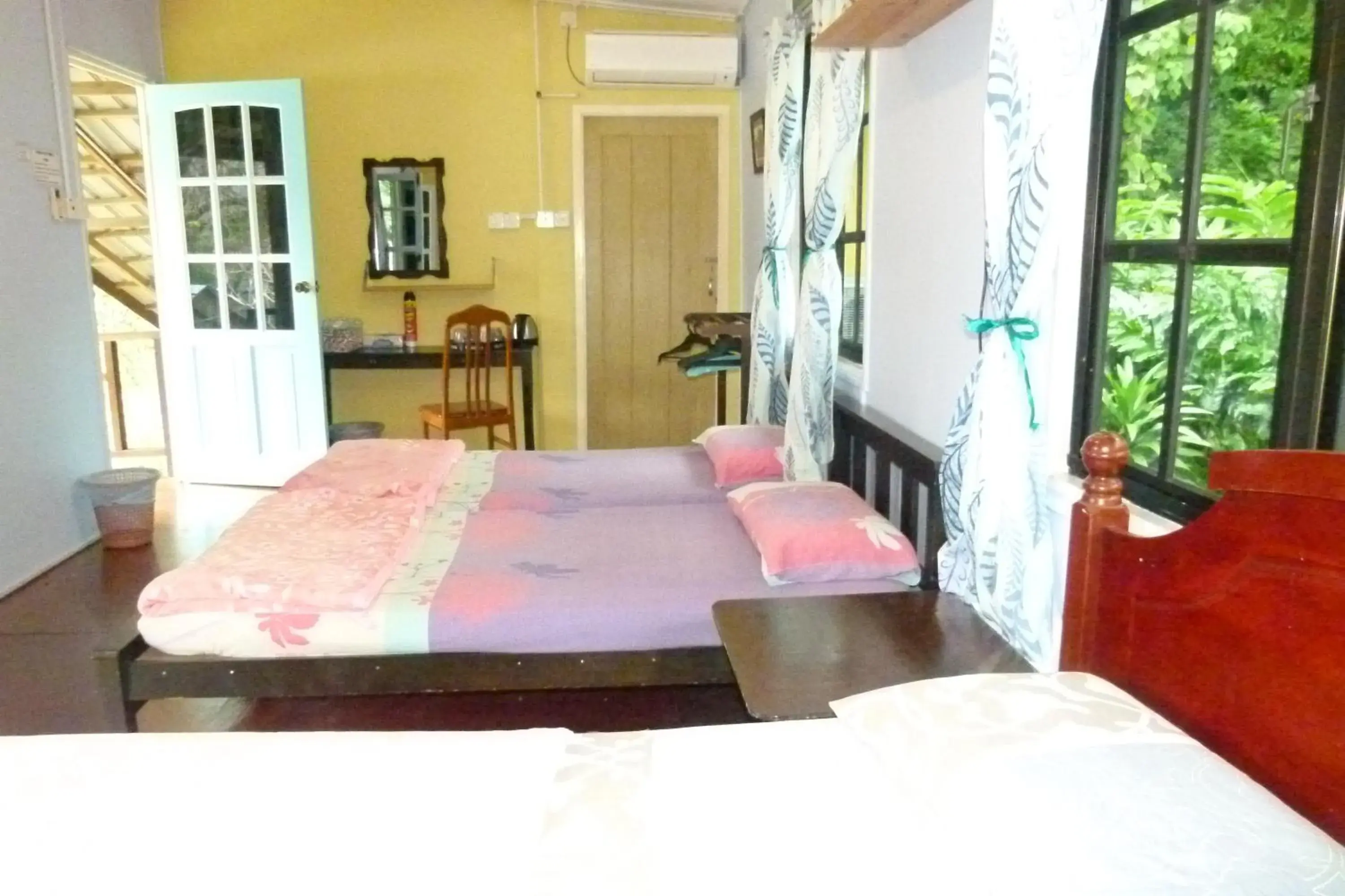 Upper Floor AC Family Room For 4 People in Cheers Garden Chalet Upper Floor AC Family Room For 4 People in Cheers Garden Chalet