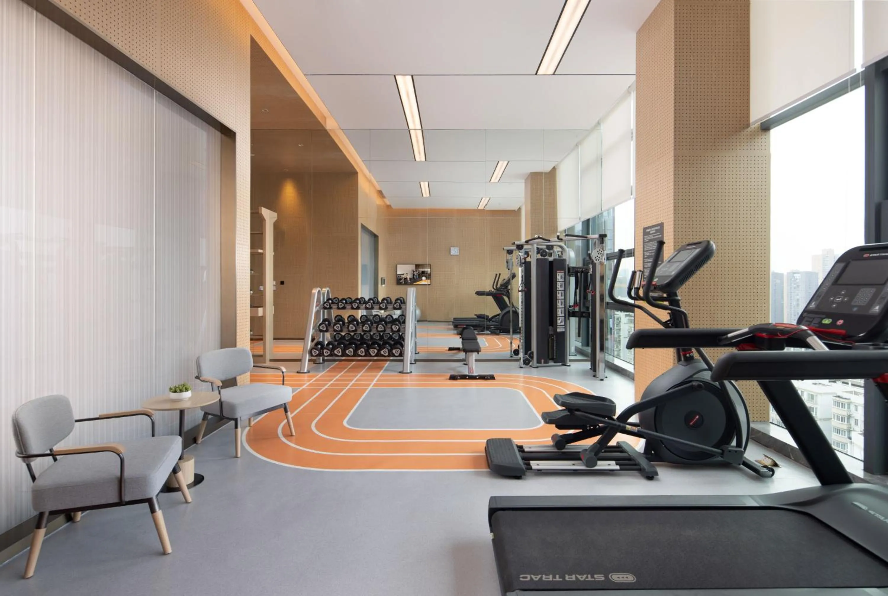 Fitness centre/facilities in Home2 Suites By Hilton Wuhan Xudong