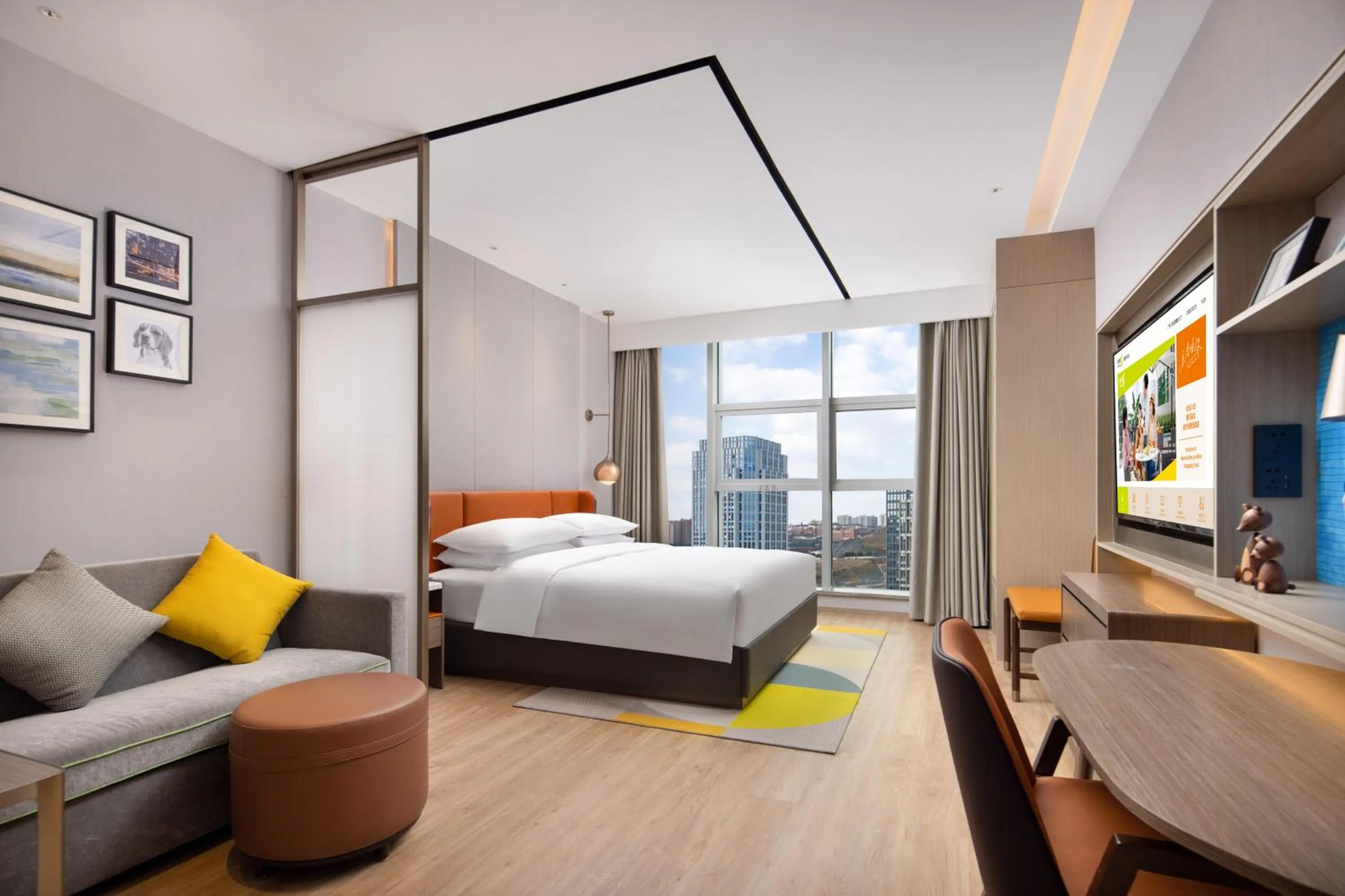 Bedroom, Bed in Home2 Suites By Hilton Wuhan Xudong