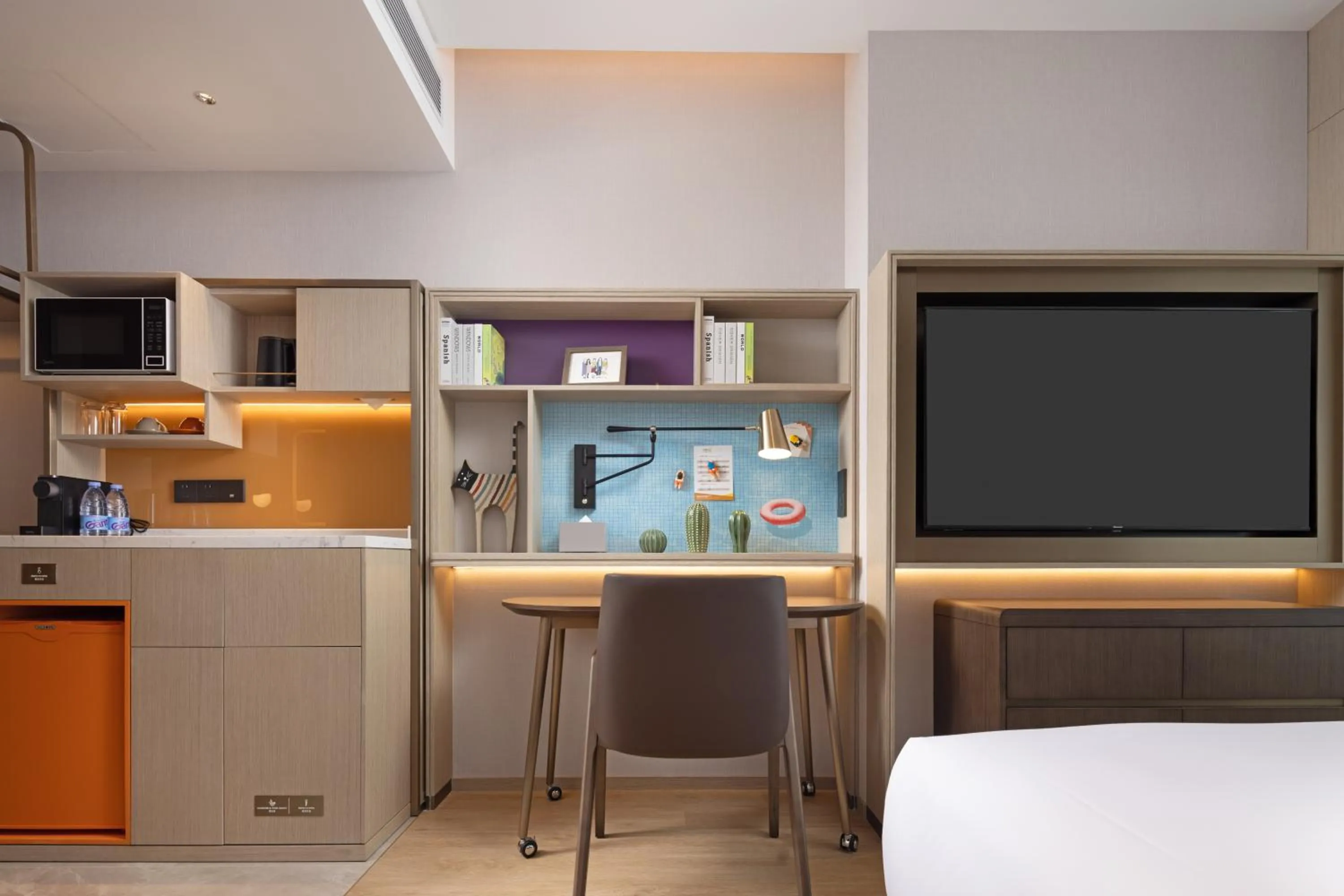 Kitchen or kitchenette in Home2 Suites By Hilton Foshan Jiujiang