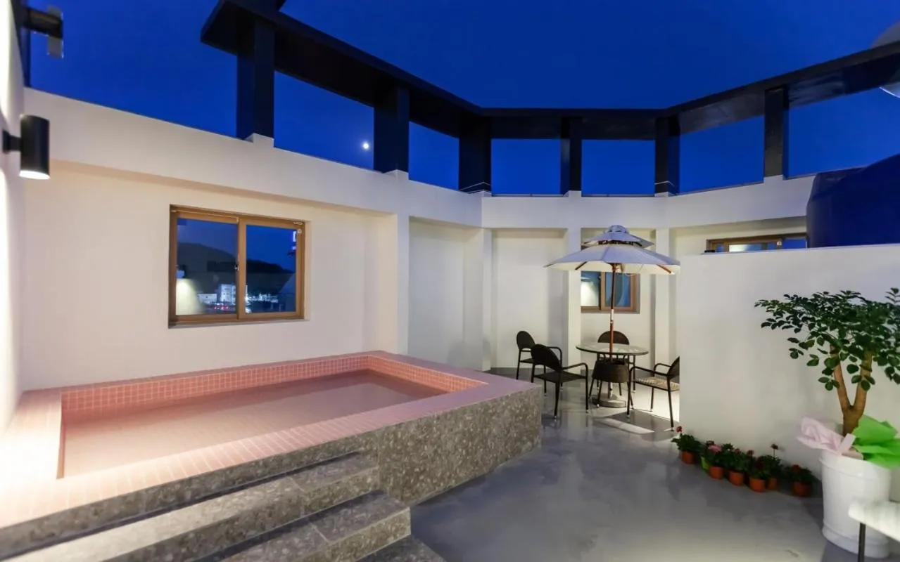 Swimming pool in YAJA Hotel Tongyeong Ferry Terminal Branch