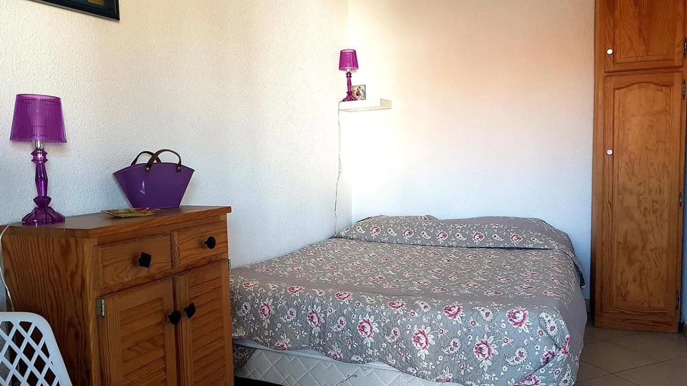 Bed in Cannes Chataignier