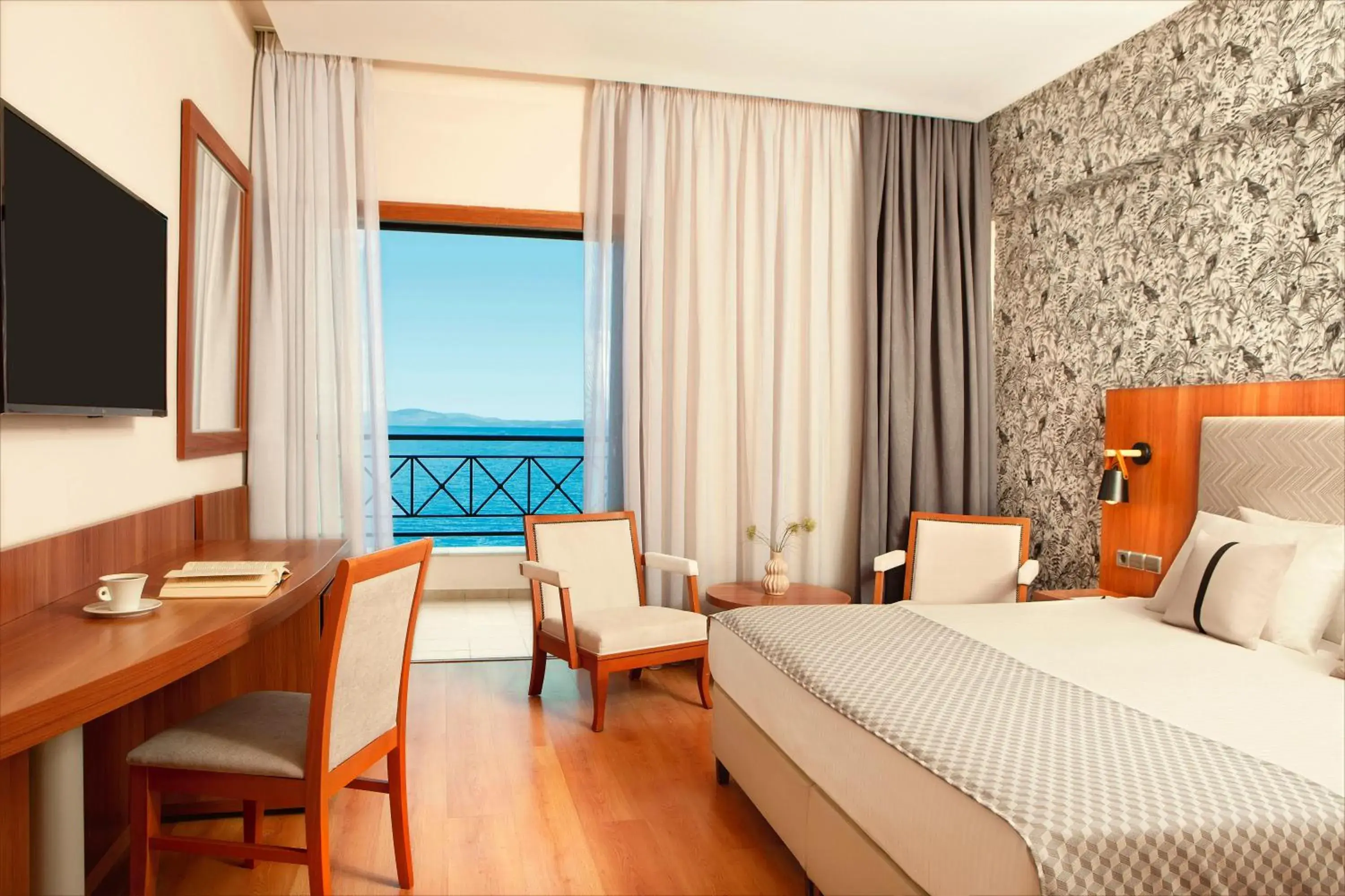 Bedroom, Bed in Zeus Essence Ramada by Wyndham Athens Bedroom, Bed in Zeus Essence Ramada by Wyndham Athens