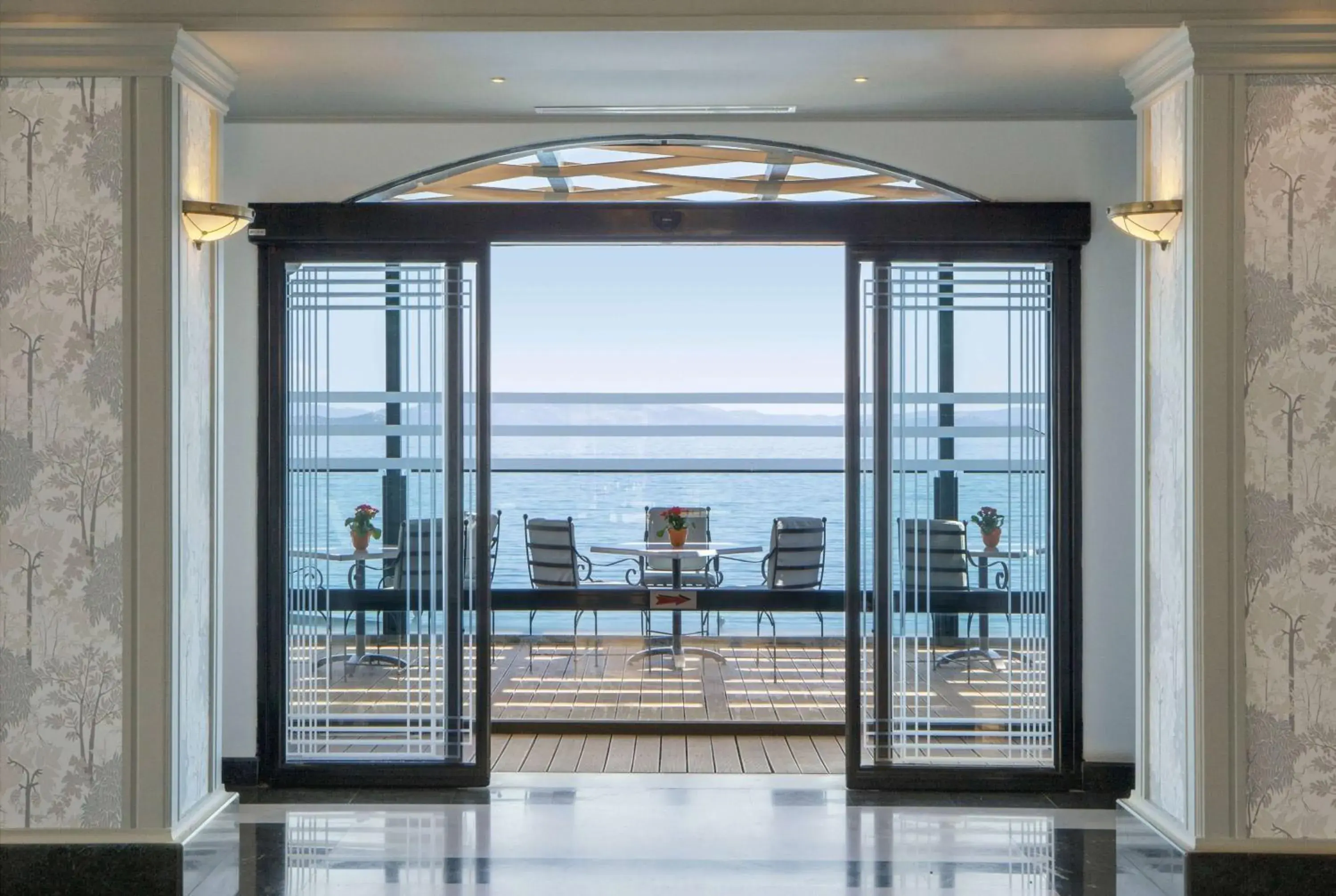 Lounge or bar in Ramada by Wyndham , Athens Club Attica Riviera Lounge or bar in Ramada by Wyndham , Athens Club Attica Riviera