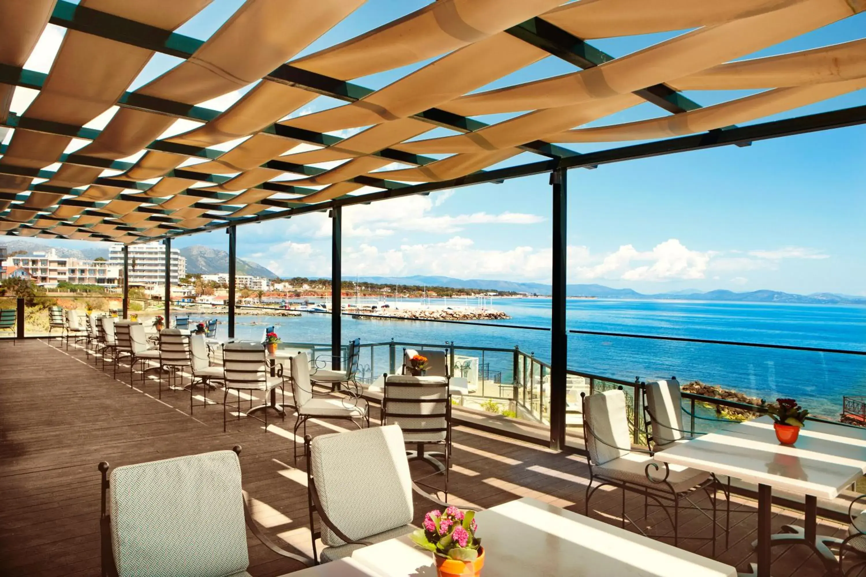 Zeus Essence Ramada by Wyndham Athens Zeus Essence Ramada by Wyndham Athens