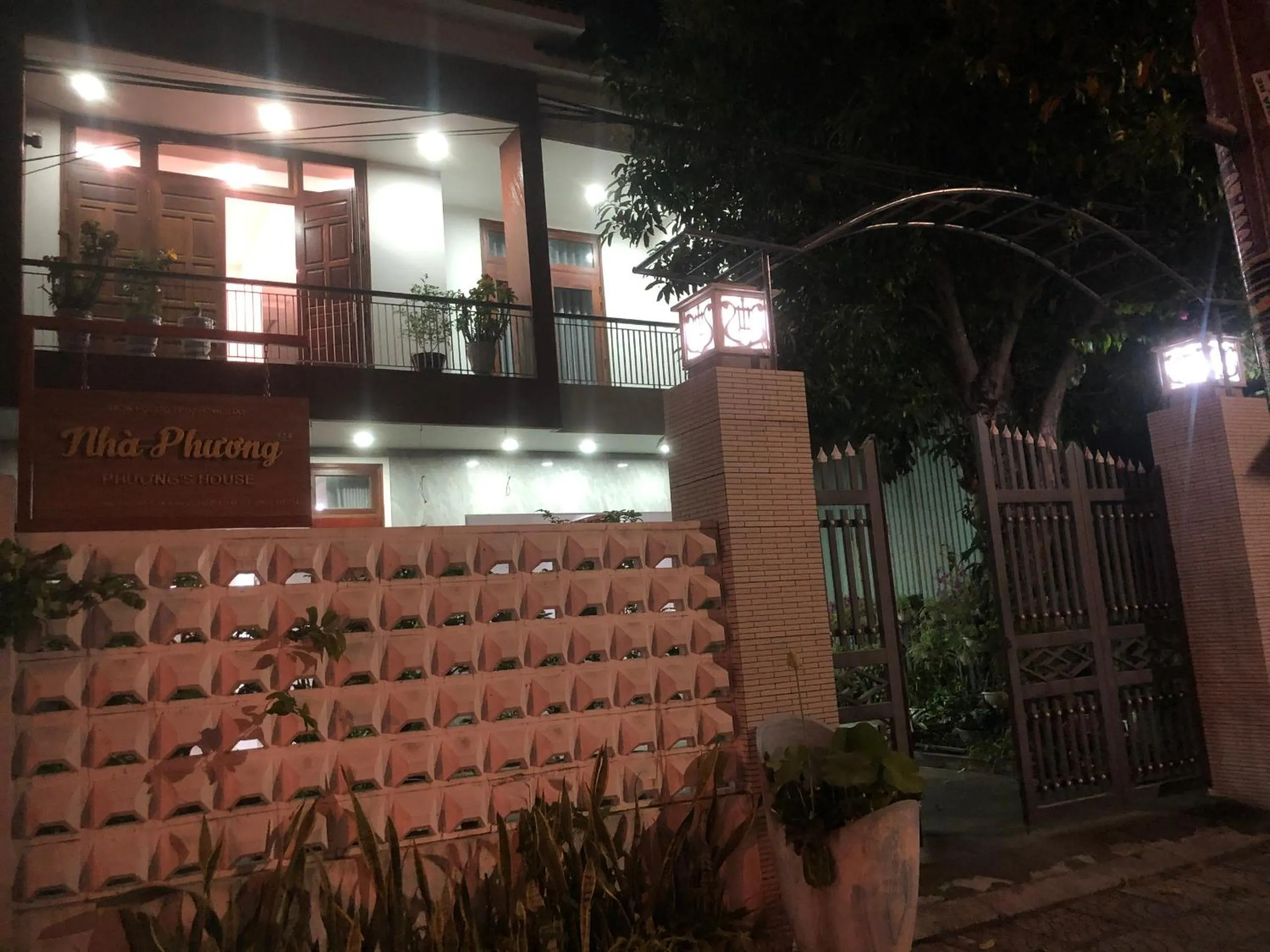 Property building in Homestay Phương House