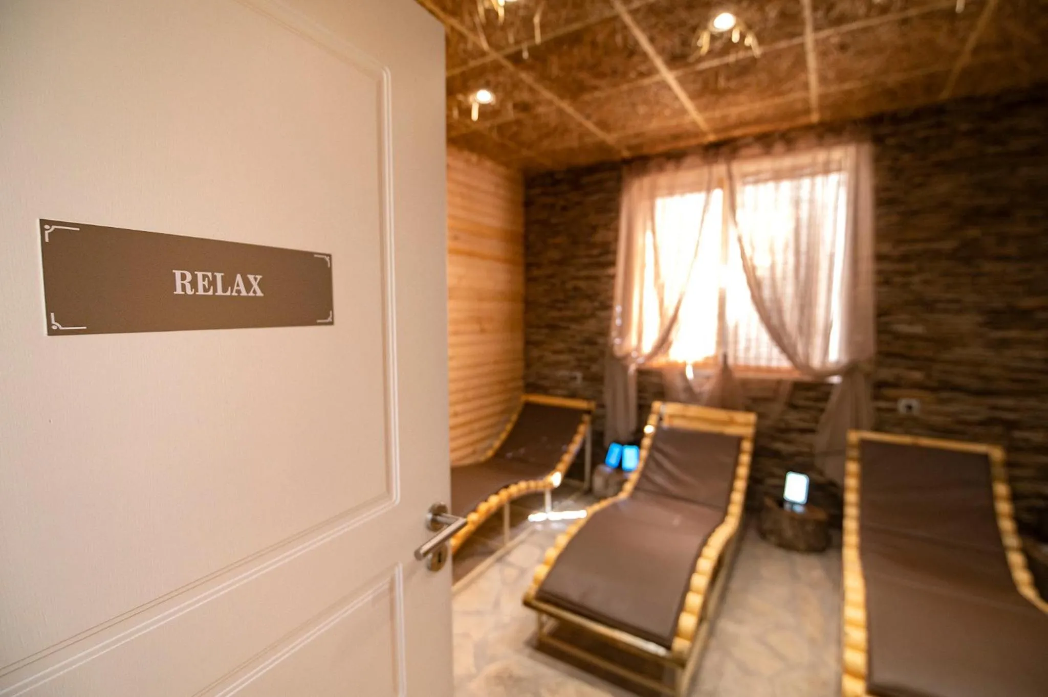 Massage in Glamping Alliance Hotel