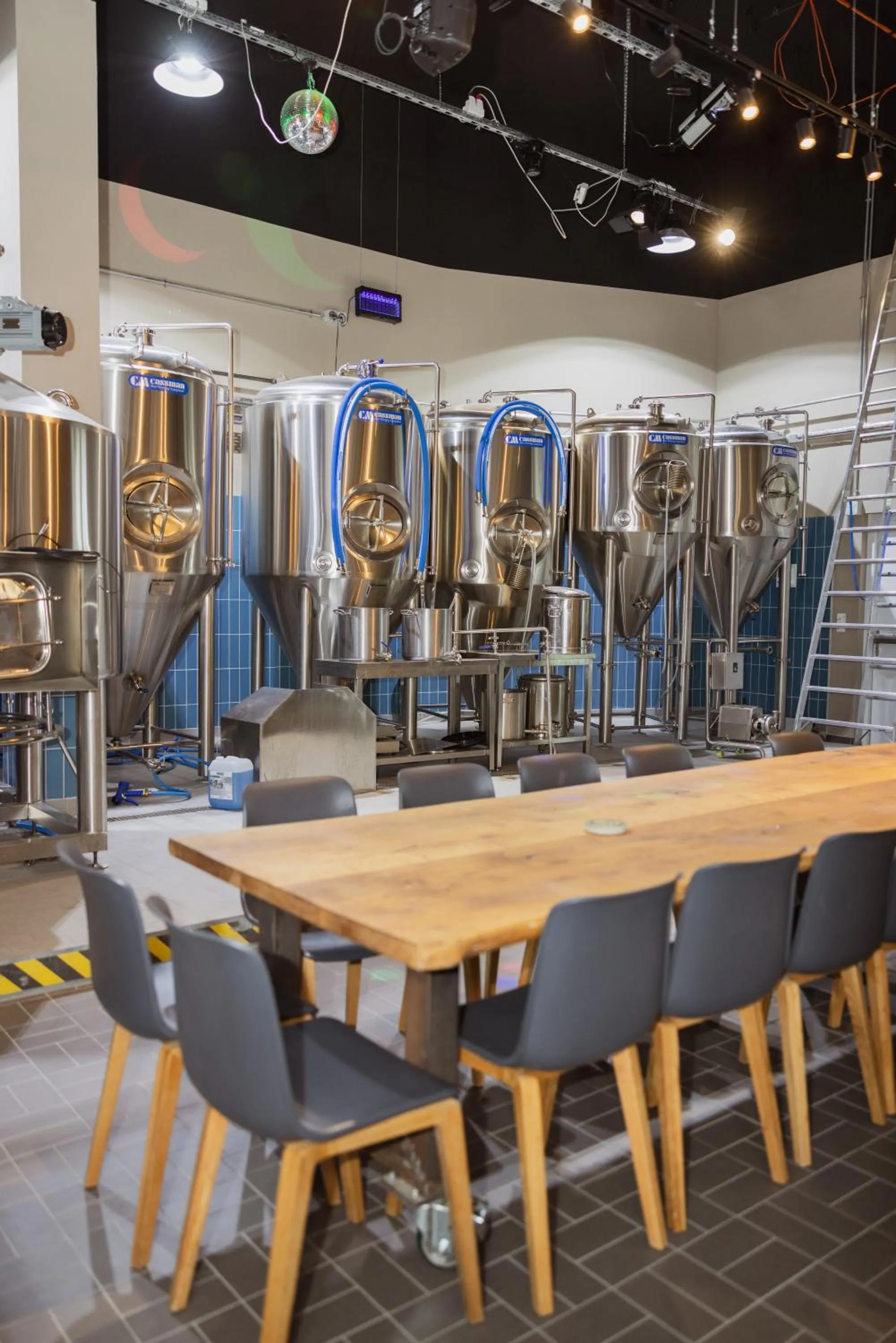 Drinks in Holiday Inn Express - Hamburg South A7-AS42 by IHG