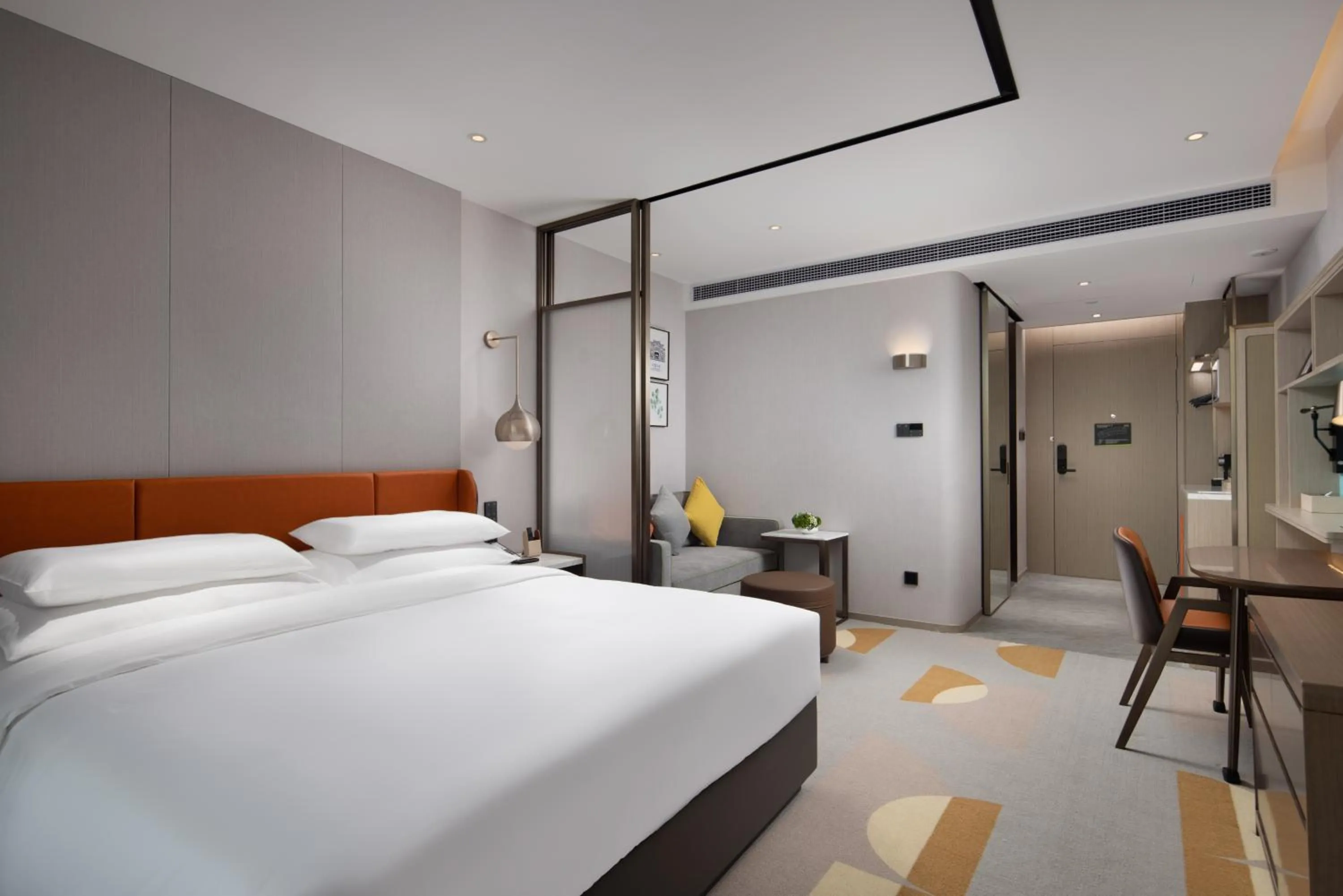 Bed in Home2 Suites by Hilton Shanwei Lufeng