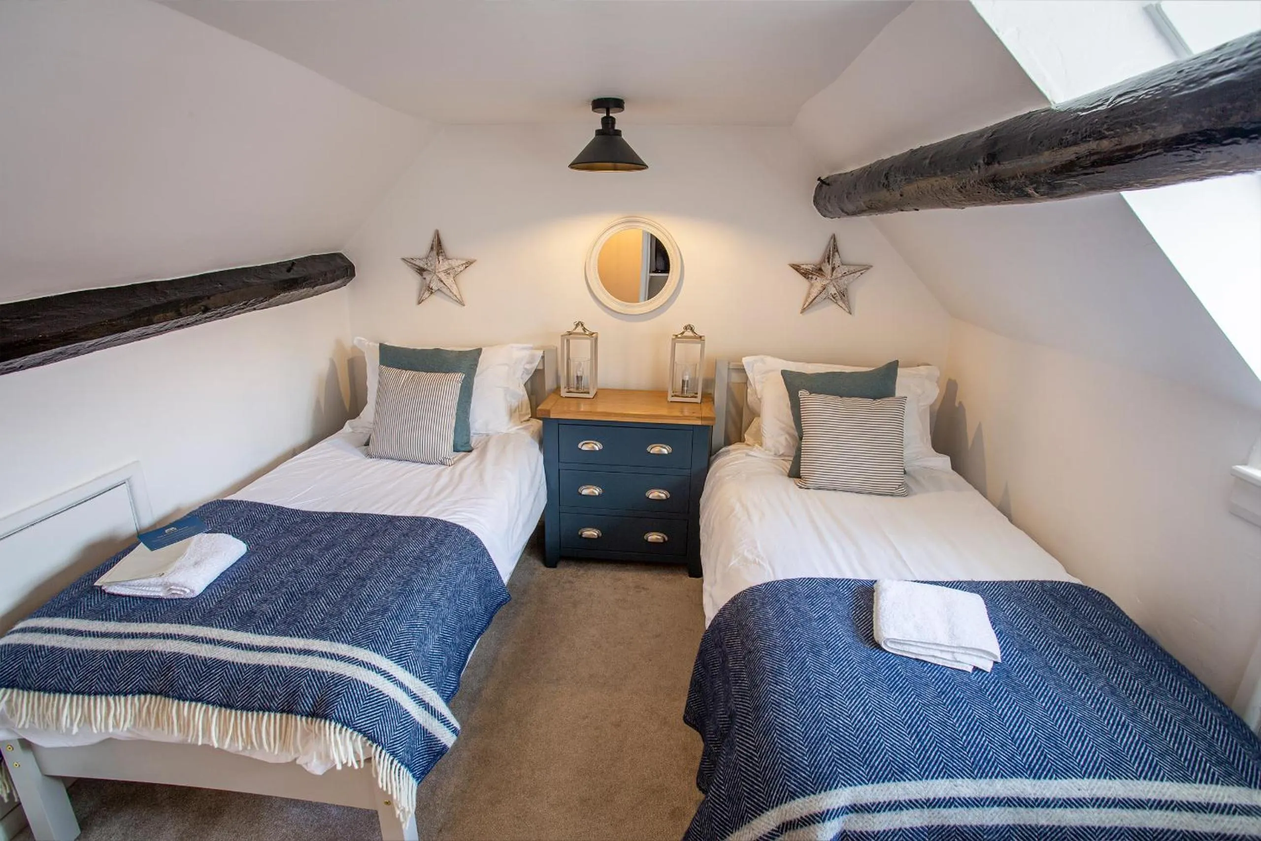 Bedroom, Bed in Whitby Boutique - Mast Cottage