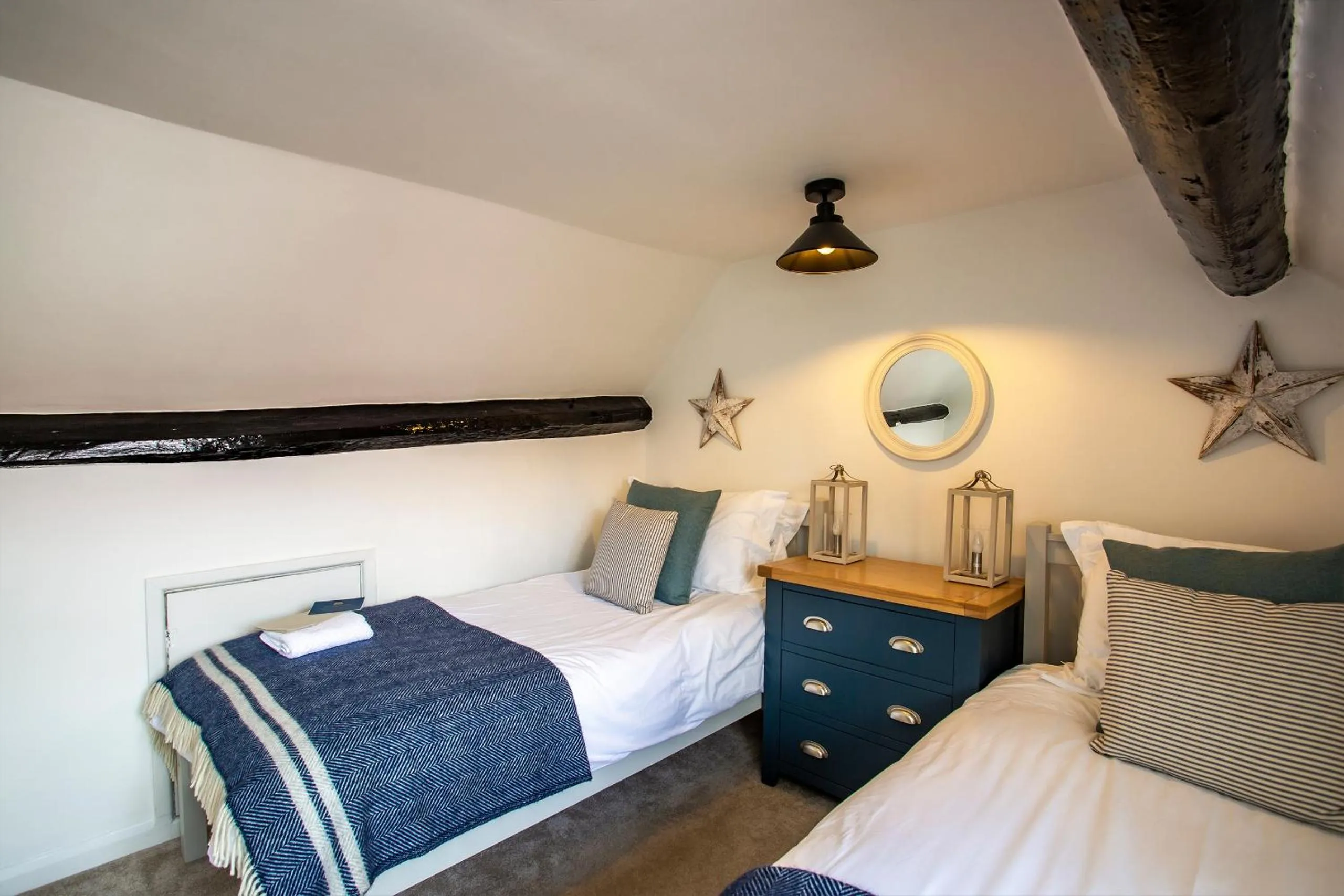 Bedroom, Bed in Whitby Boutique - Mast Cottage