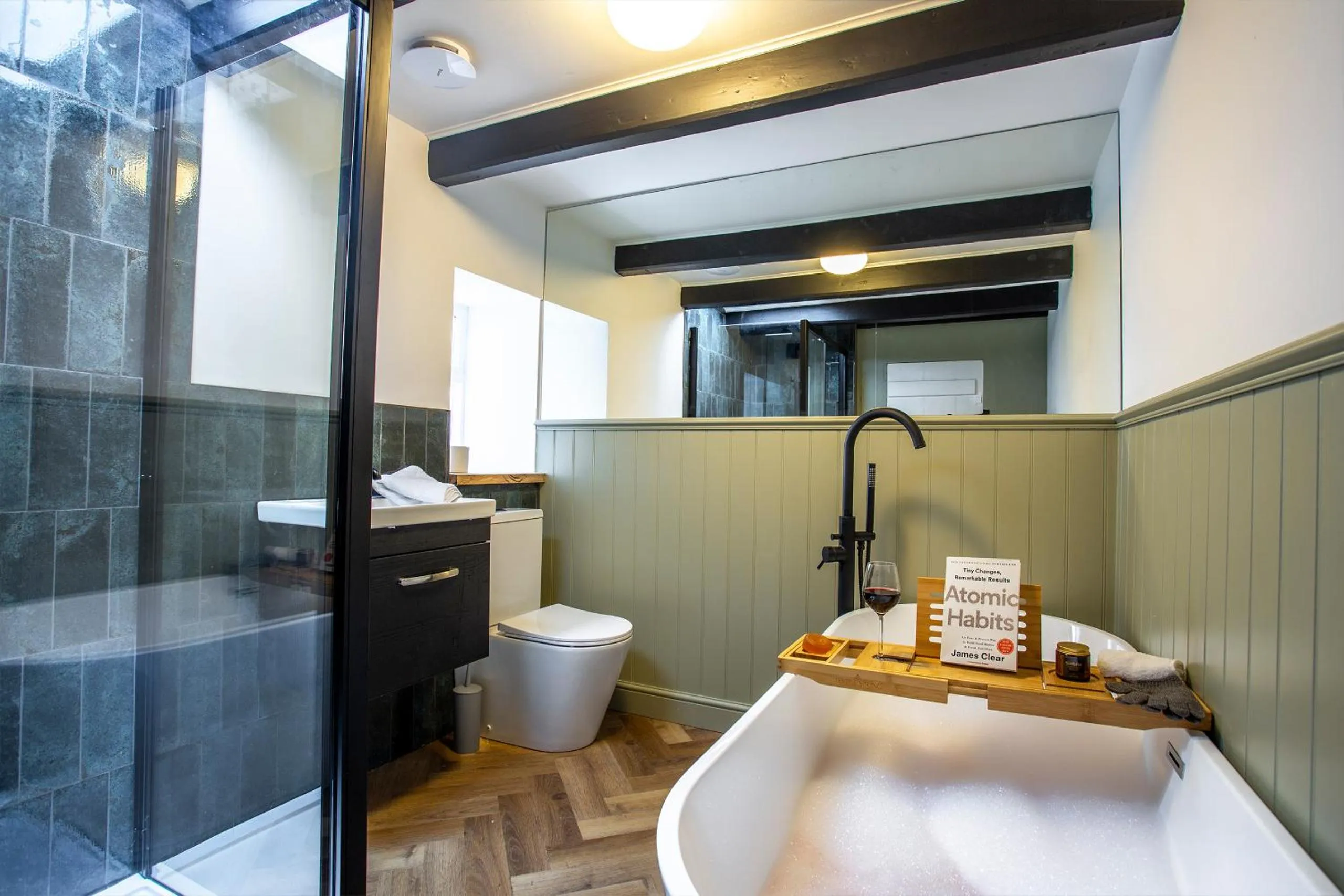 Bathroom in Whitby Boutique - Mast Cottage