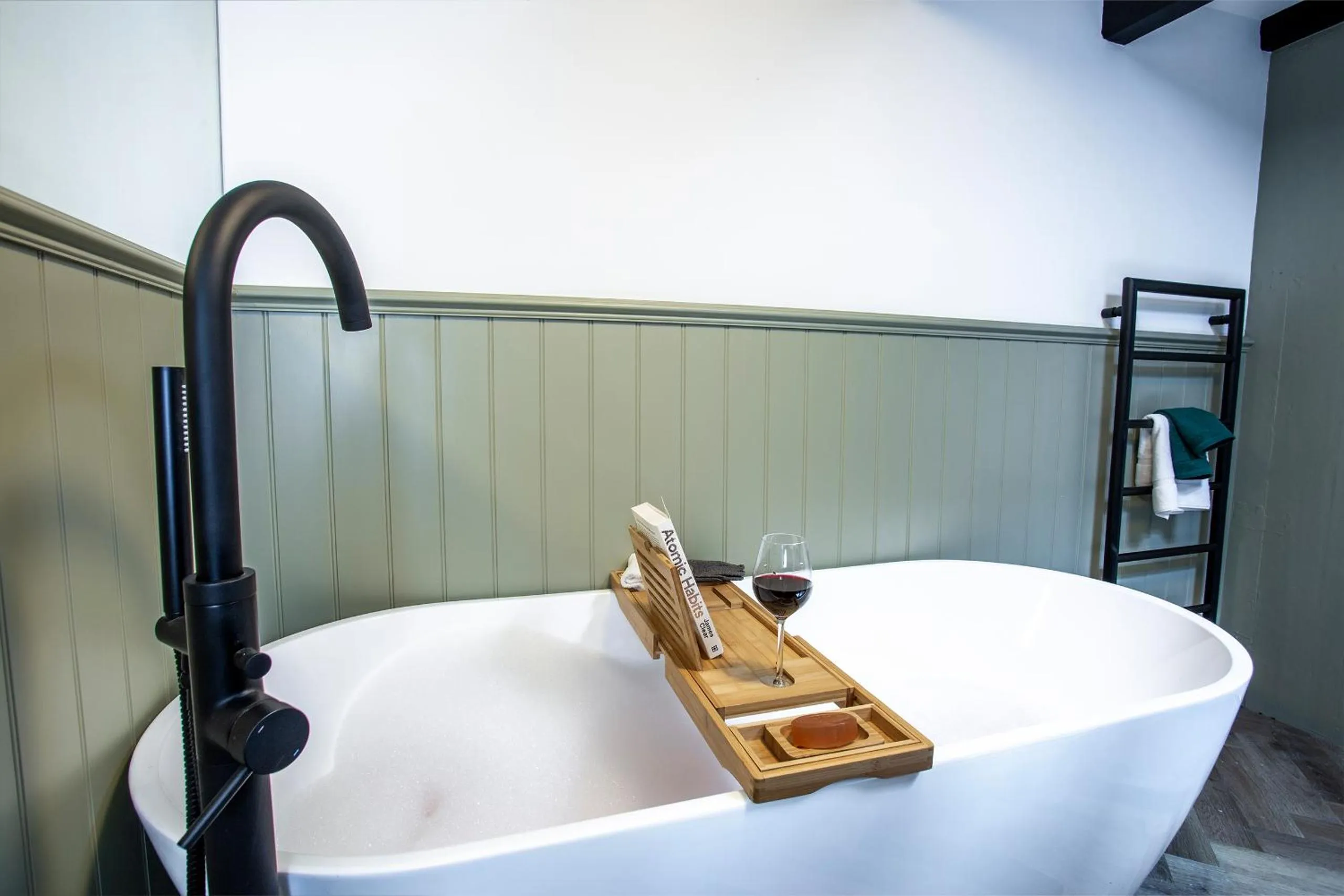 Bathroom in Whitby Boutique - Mast Cottage