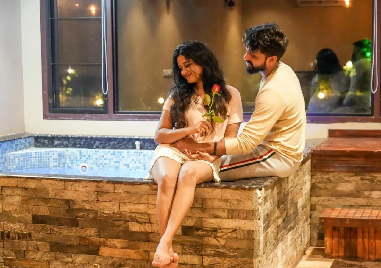 Night in Niyatma Wayanad Pool Resort by VOYE HOMES - Inside Coffee Plantation